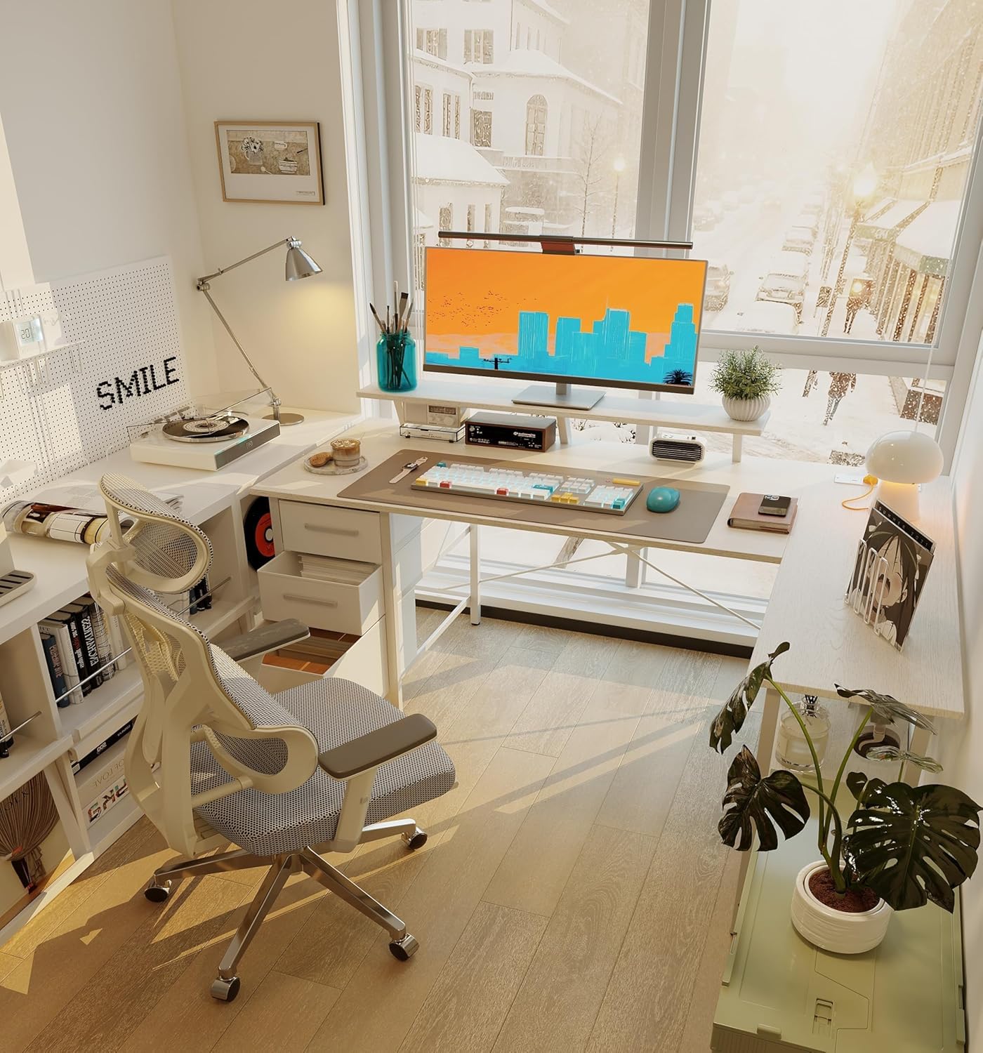 Xyphren Corner Computer Desk with Drawers, 140x80cm Reversible L Shaped Desk with Power Outlet, Home Office Desk with Monitor Stand and PC Stand