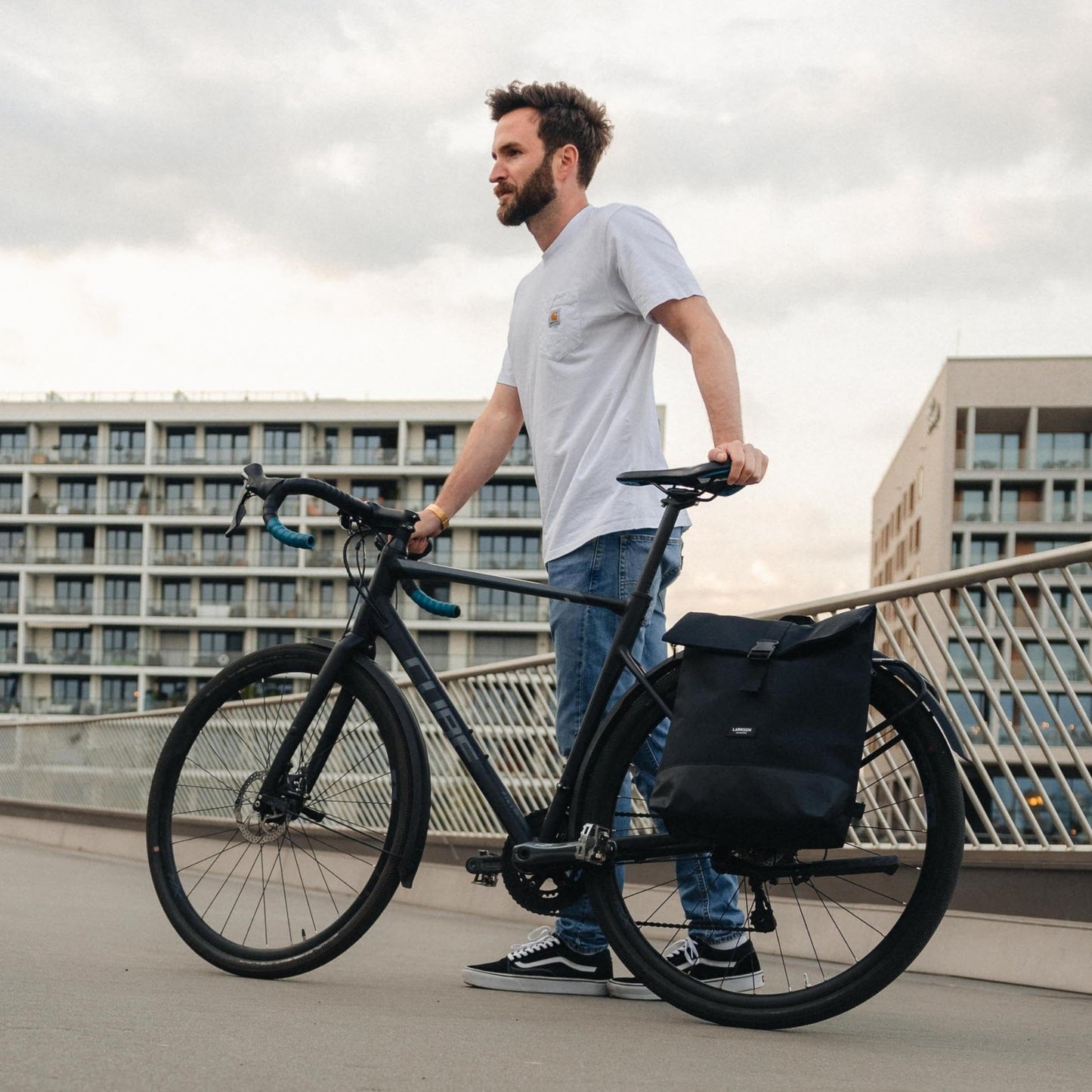 LARKSON Bike Pannier Dark Green - Tammo Bike - 2 in 1 Cycle Backpack & Bicycle Bag for Rear Carrier, Made of Recycled Material - Water-Repellent