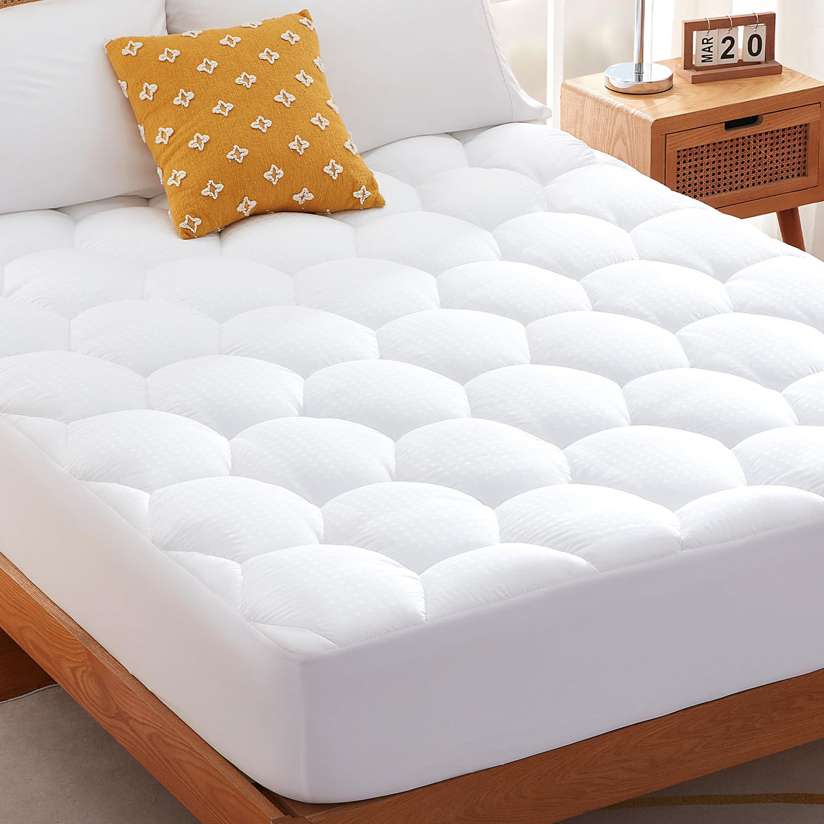 Sonive Mattress Protector 140 x 200 cm, Crease-Free Mattress Protector Covers Grey for Mattresses up to 38 cm