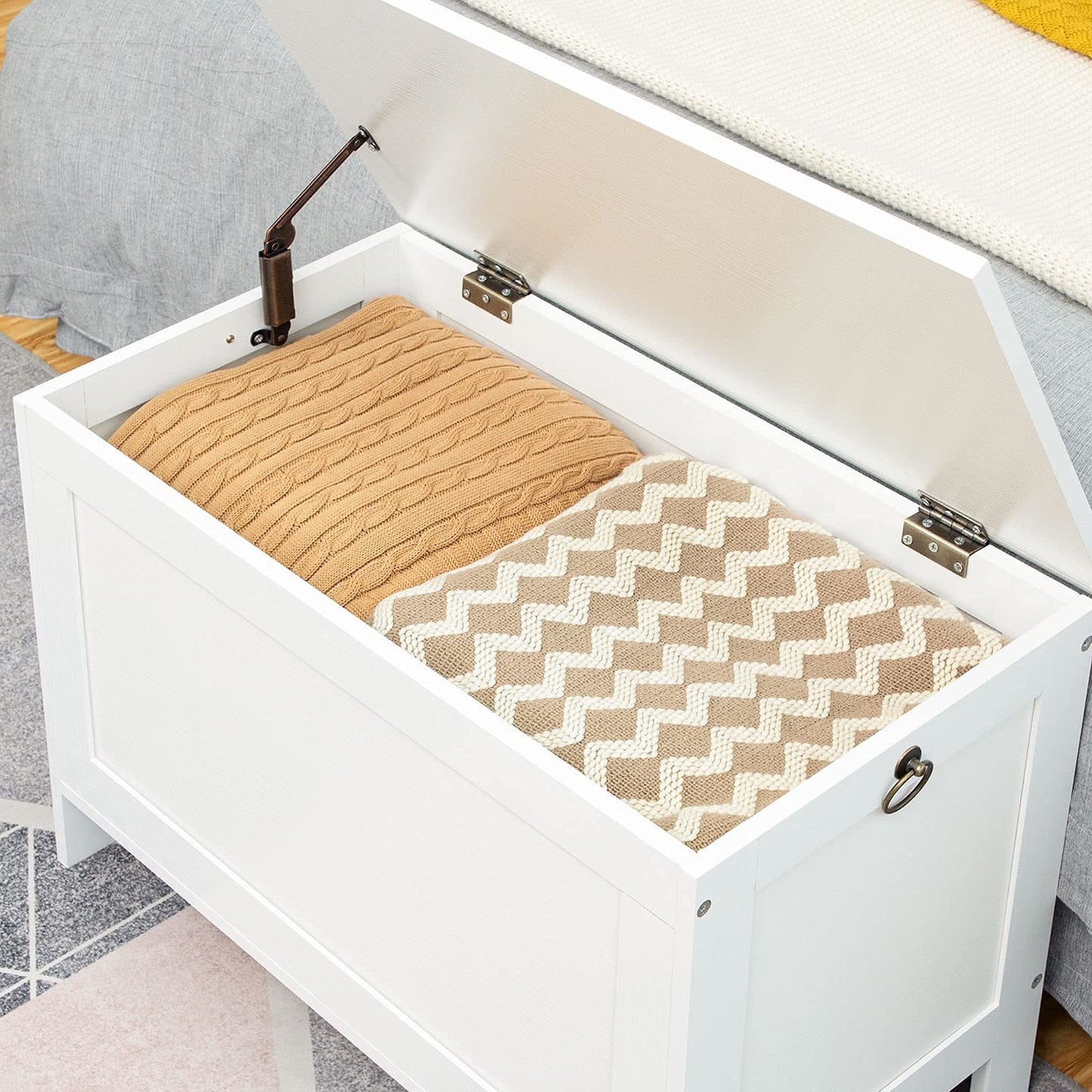 HOOBRO Storage Chest, Wooden Storage Box, Large Storage Trunk with Lid, Toy Box Organizer Unit, Wooden Shoe Bench, Modern Style, 76 x 40 x 48 cm