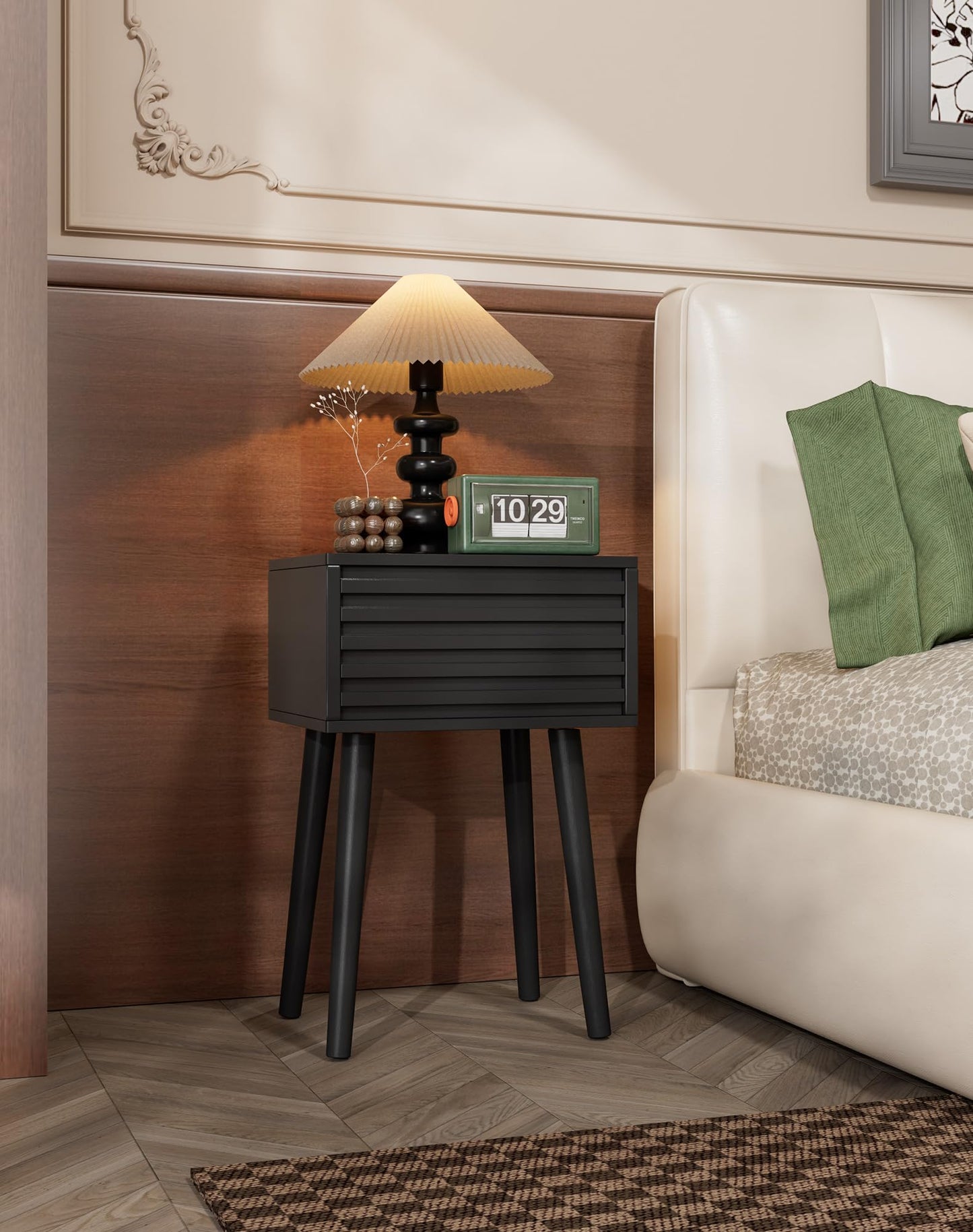YMYNY Fluted Nightstand Set of 2, Small Bedside Table, Mid-Century Modern End Table, Push-to-Open Door, Solid Wood Legs, 35x27x53 cm, for Living Room