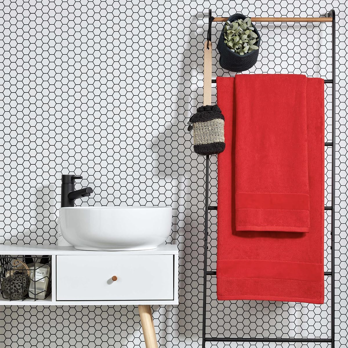 Christy Prism Bath Towel Set | 2 pieces | Vibrant Colours | 100% Turkish Cotton | Super Soft and Fluffy | Quick Dry | Fire Engine Red