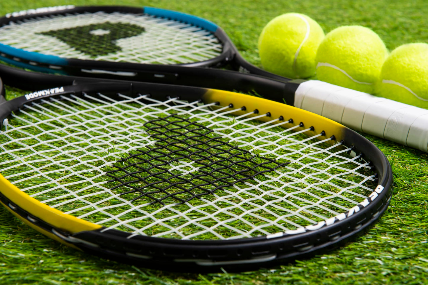 PEAKMODE Tennis Racket Set (27 inch), 3 Tennis Balls, 2 Overgrip Tapes and Foam Carry Bag