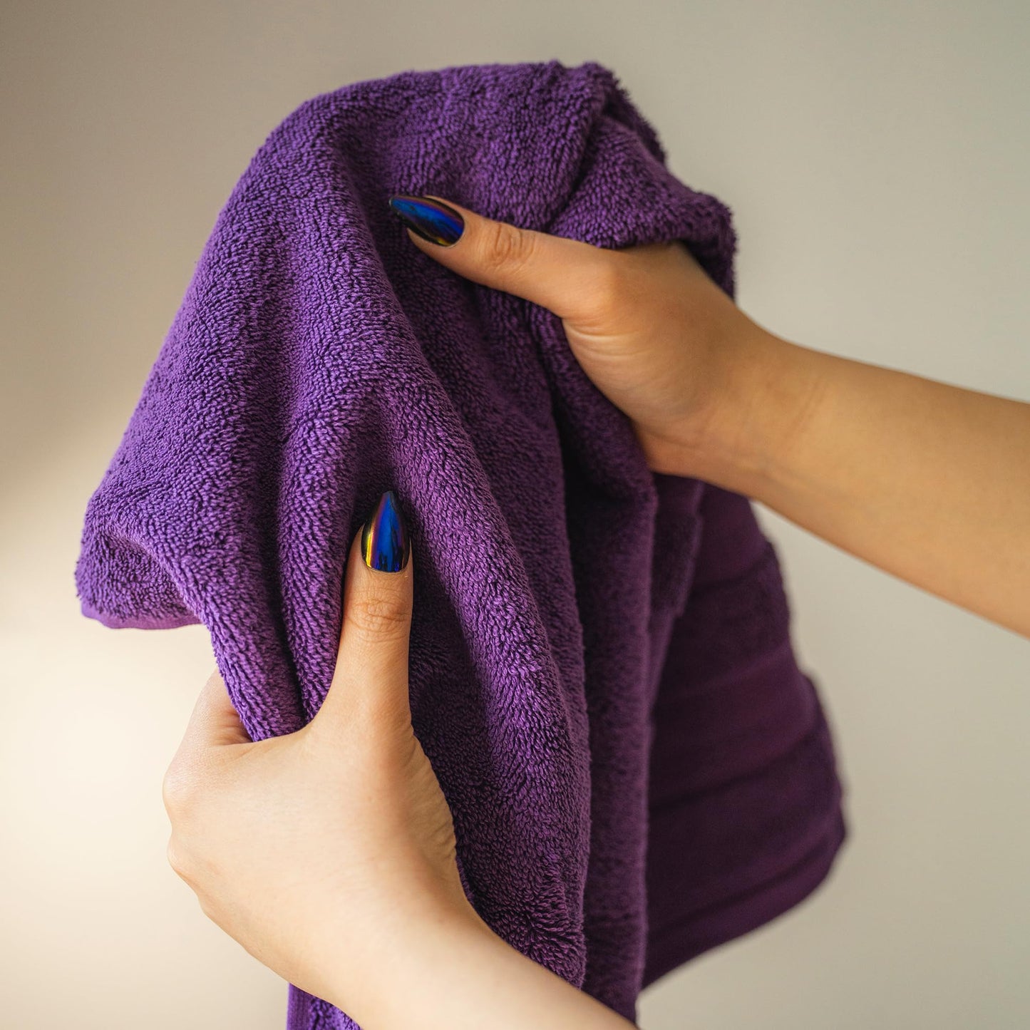 MELLUVA Bath Towels Set of 2 | 100% Turkish Cotton | 70 x 125 cm | Soft and Absorbent 600 GSM | Quick Dry Bathroom Shower Towels | Plum