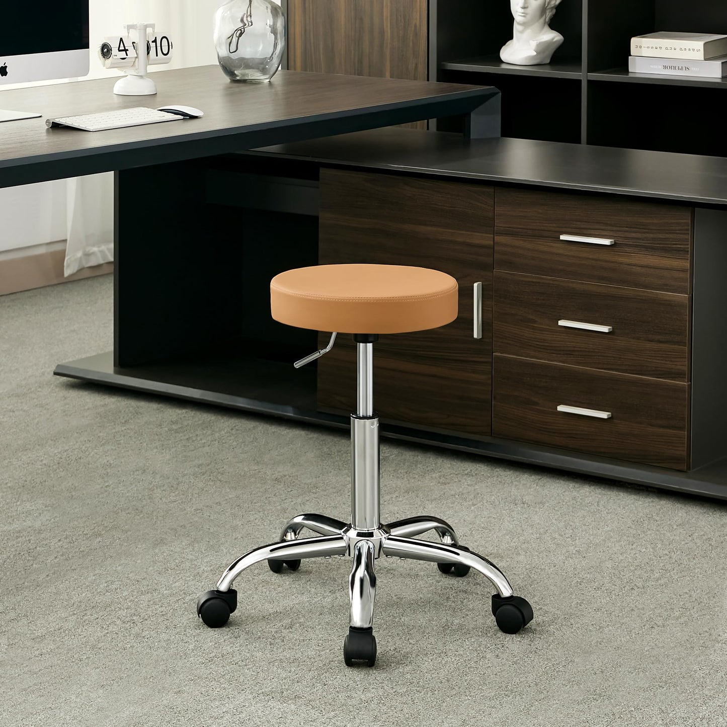 FIRAVOE Adjustable Rolling Office Stool with Wheels, Swivel Desk Chair 49.5–67.6 cm Height, Comfortable and Sturdy Work Stool for Office