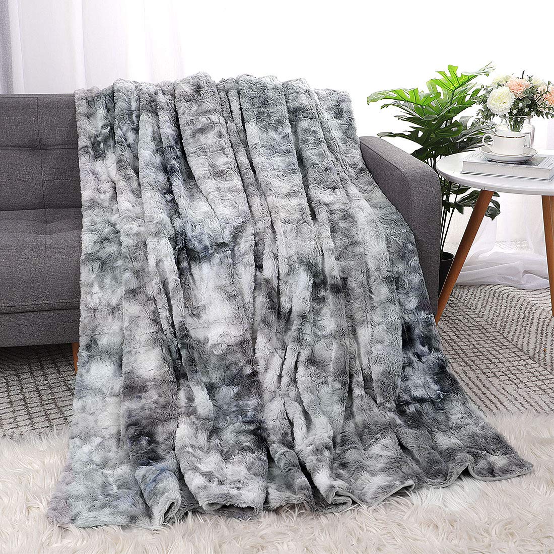 PiccoCasa Soft Faux Fur Blanket Twin Size - Reversible Tie-dye Luxury Shaggy Throw Blanket for Sofa, Couch and Bed - Plush Fluffy Fleece Blankets As