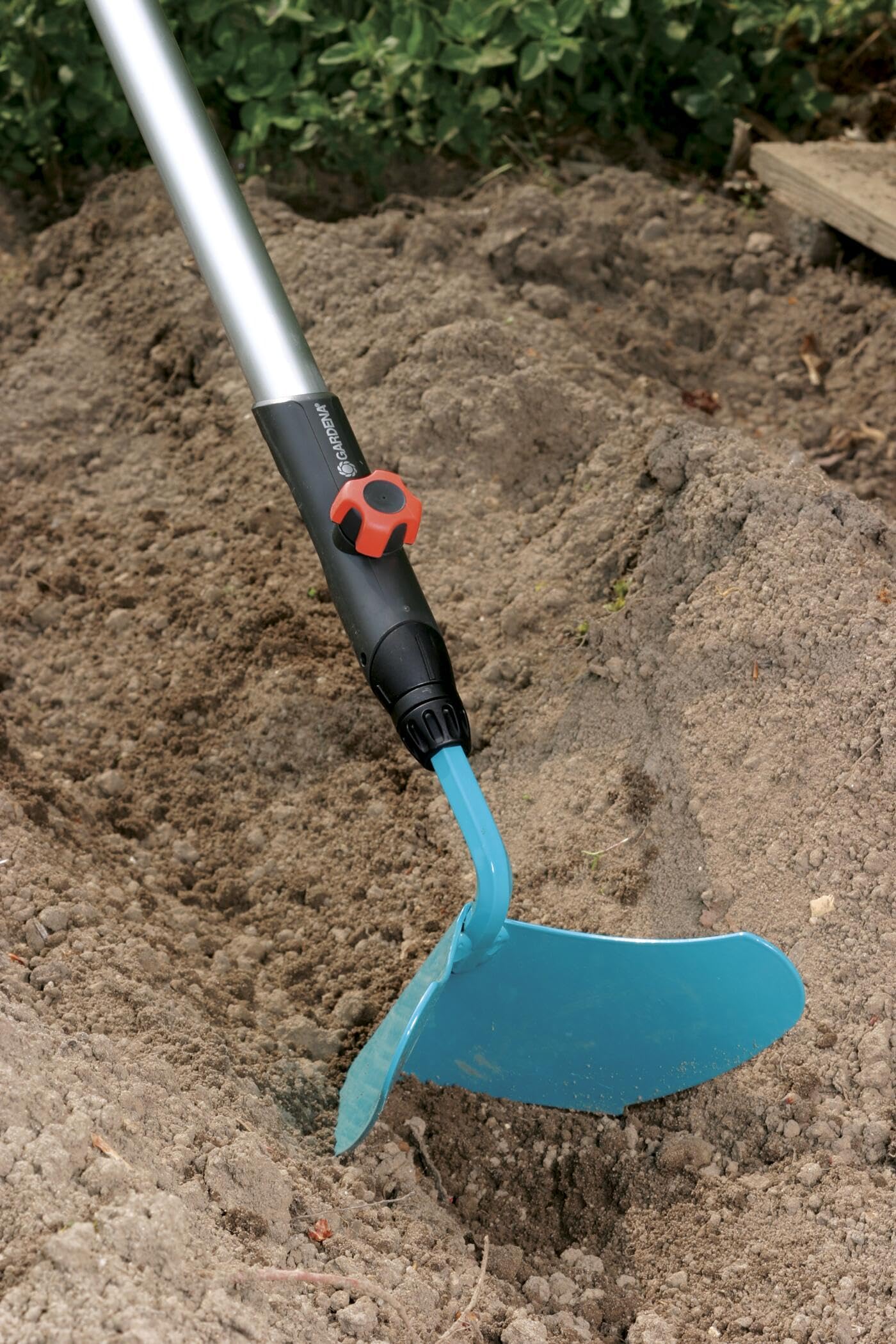 GARDENA combisystem Ridge Plow: Robust coulter with working width 16 cm, ideal garden accessories for ridging of potatoes and vegetables, suitable for
