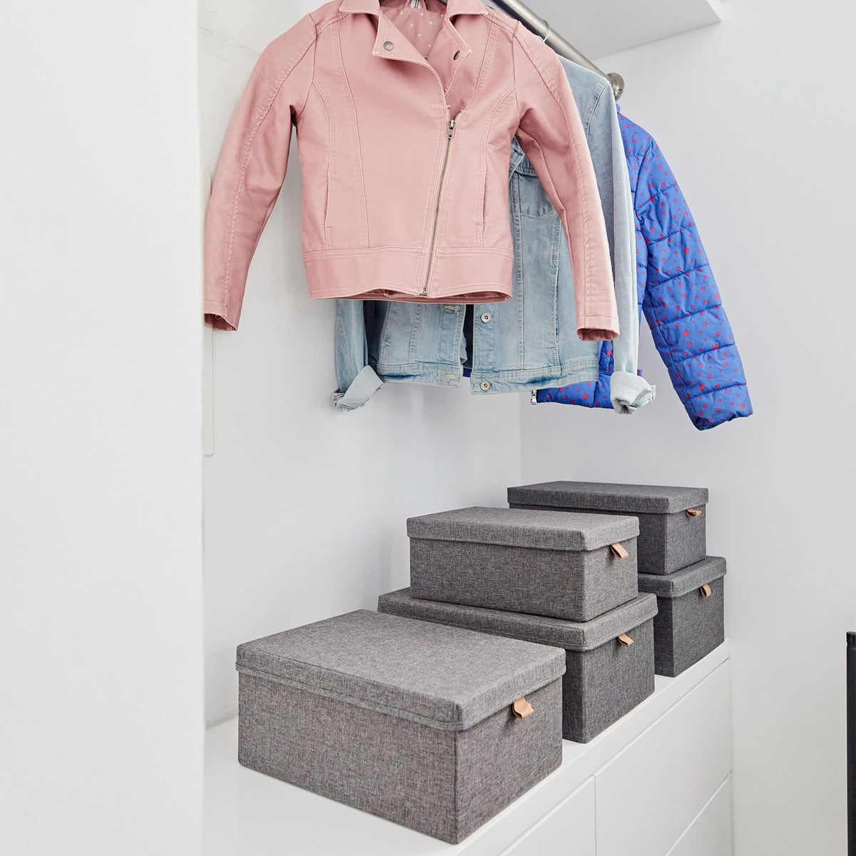 LOVE IT STORE IT Premium Storage Box with Lid Fabric 5 Pieces - Linen Stacking Boxes - Reinforced with Cardboard - Grey - Set of 5, Various Sizes