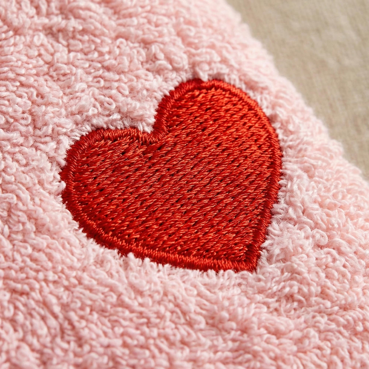HMETOL Valentine's Day Cotton Letter Heart Love Pattern Hand Towels