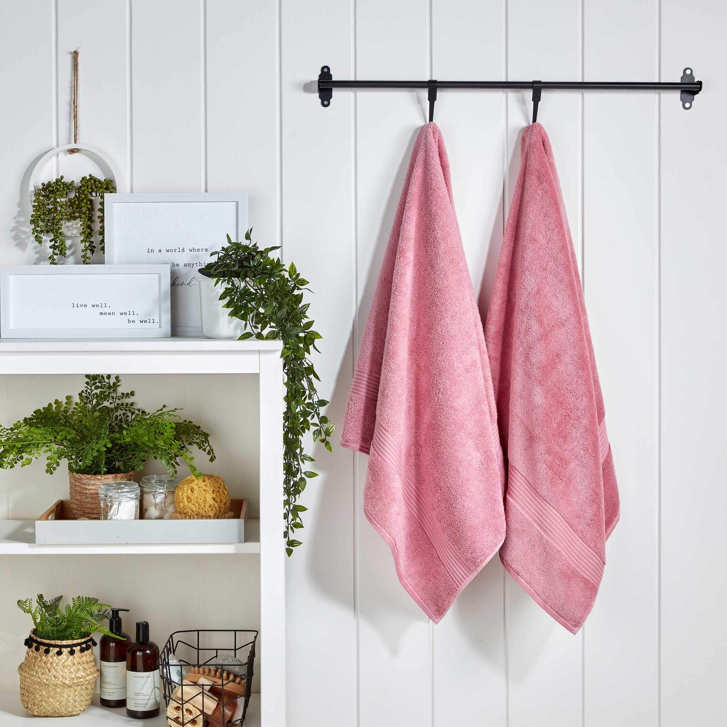 Christy Supreme Hygro 4 Face Cloths Set | Blush Pink | 100% Luxury Supima Cotton | Ultra Soft | Super Absorbent | 650GSM | 4 Wash Cloth Flannels
