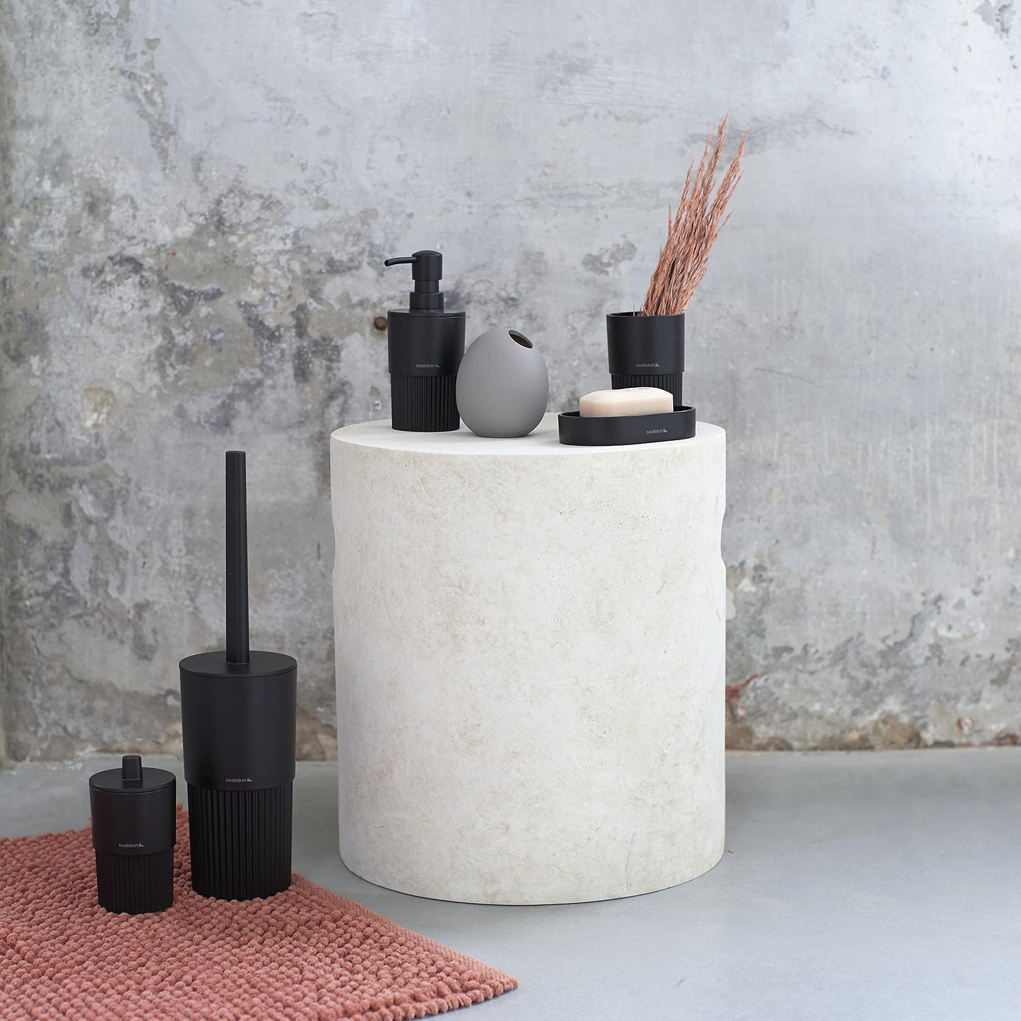 Sealskin Brave Toilet brush and holder freestanding Black, B x H x T: 105 x 400 x 105 mm