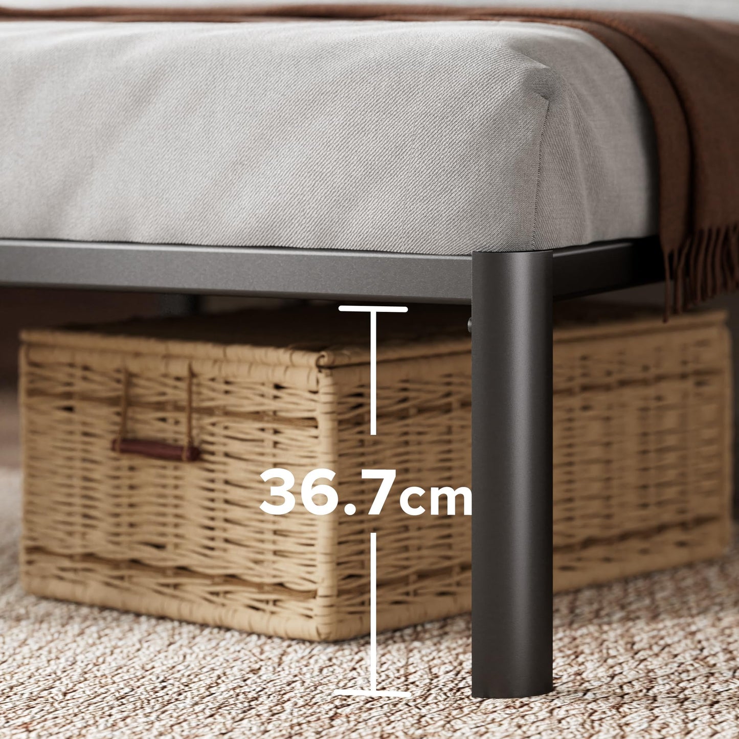 Zinus Van King size Bed frame - Bed 150x200 cm - 41 cm Height with Underbed Storage - Metal Platform Bed frame - Black