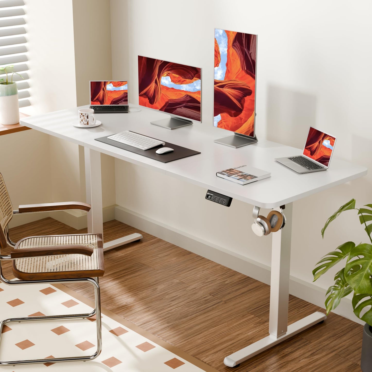 ERGOMAKER Electric Standing Desk 160x60cm, 2 Memory Presets, White