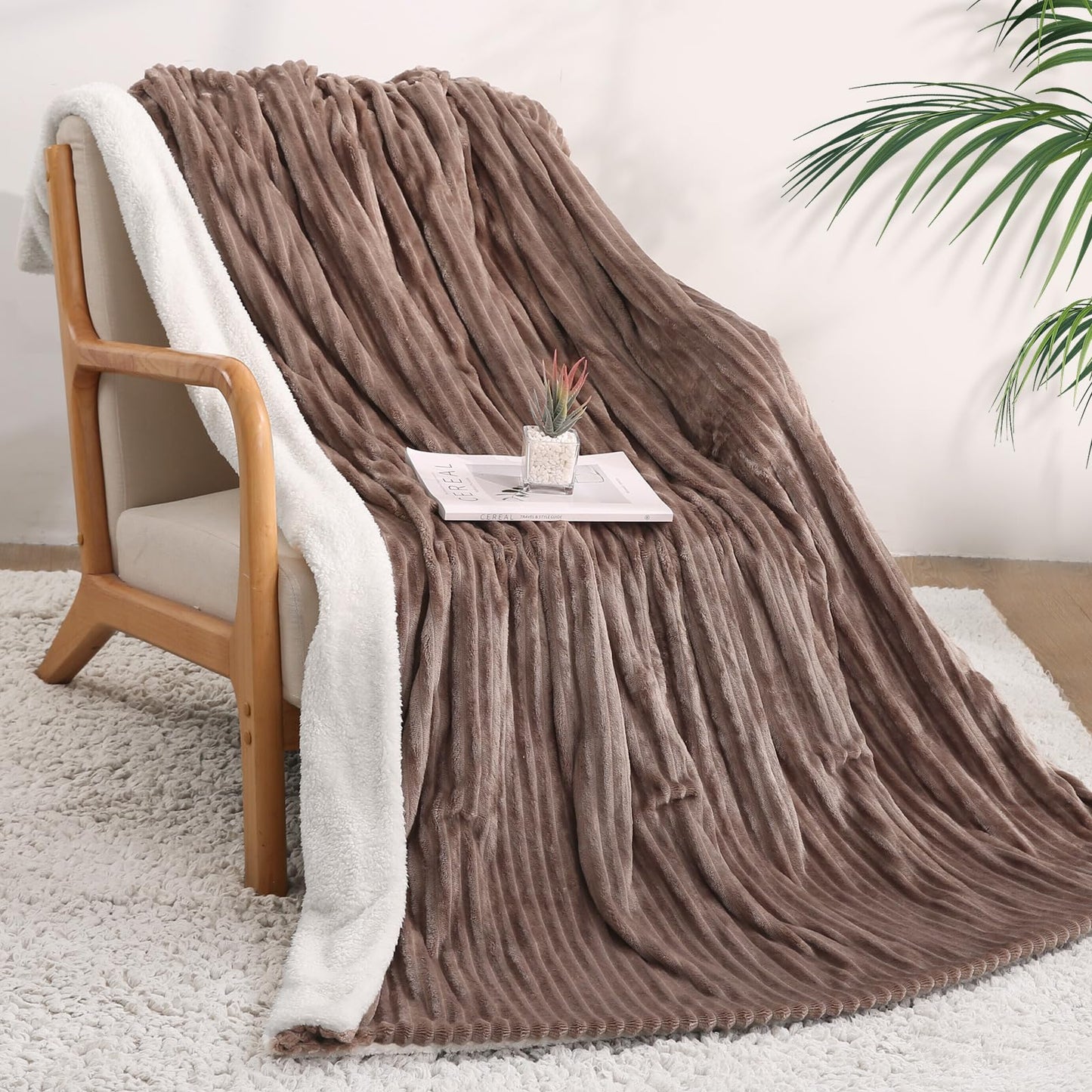 CURECURE Electric Heated Blanket Throw, Soft Ribbed Flannel and Sherpa Heated Blanket, 180 X 130cm, 6 Heat Settings & 1-10 Hours Automatic Timer, Home