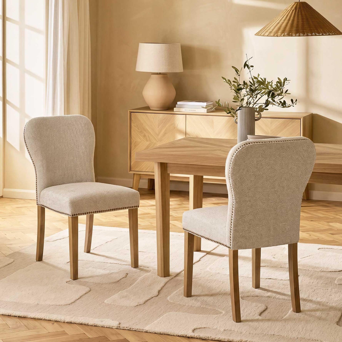 younturn Wooden Dining Chairs Set of 2, Boucle Fabric Upholstered Dining Room Chairs with Solid Wood Legs, Curved High Backrest