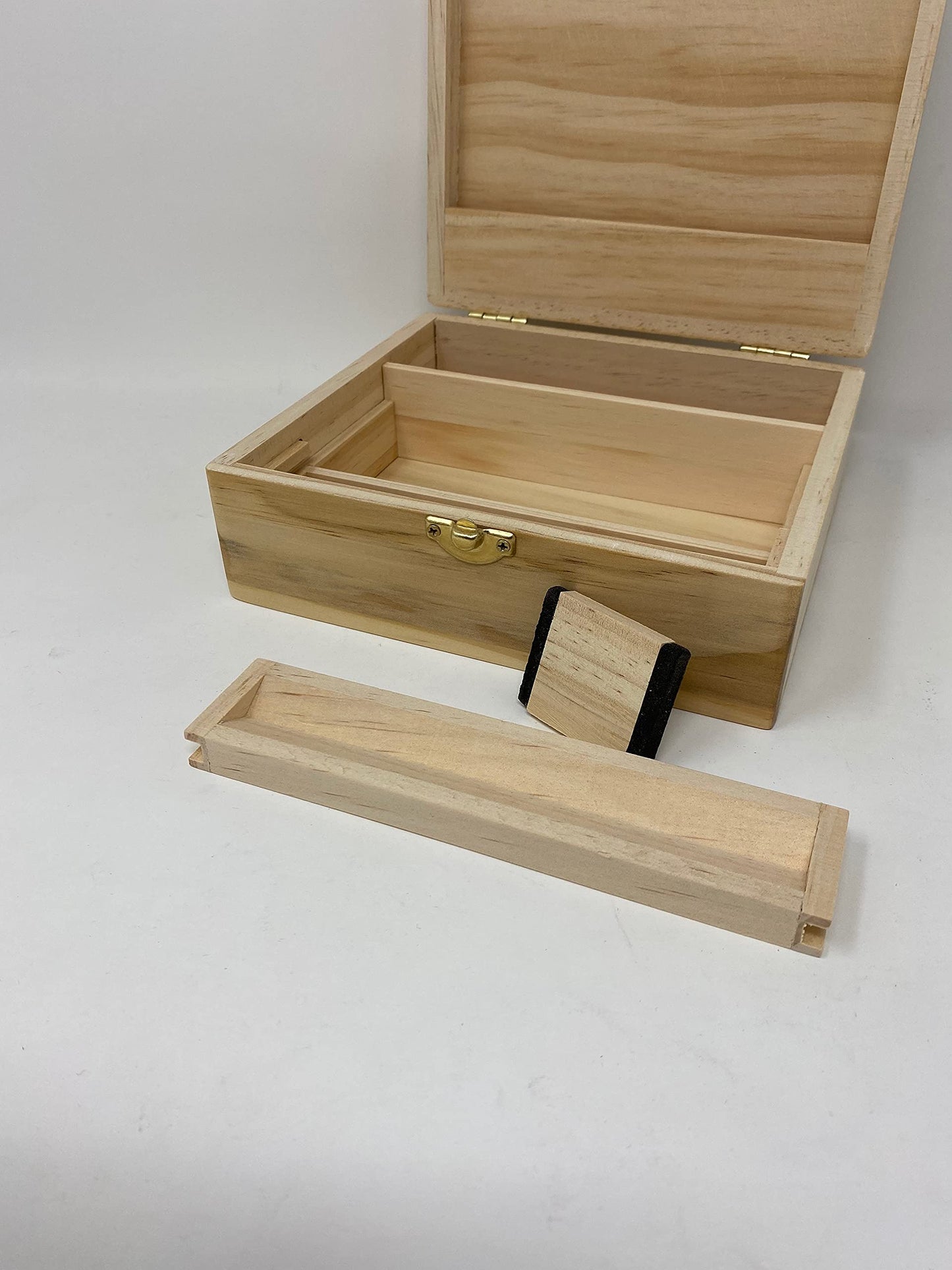 SUTUS OFFICIAL RIZLA WOODEN STORAGE BOX WITH ROLLING PLATFORM