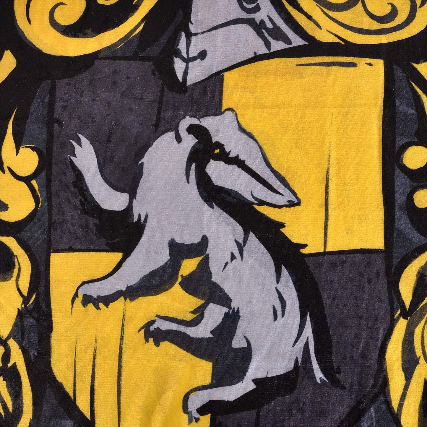 Elbenwald Harry Potter beach towel with Hufflepuff Houses coat of arms motif 90x180cm gray