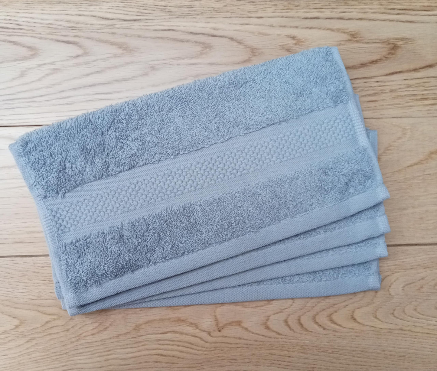 Sue Rossi Face Cloths Pack of 4, Turkish Combed Cotton, 30cm x 30cm, Soft, Absorbent & Quick Dry Wash Cloth Flannels Set Of Bathroom Towels