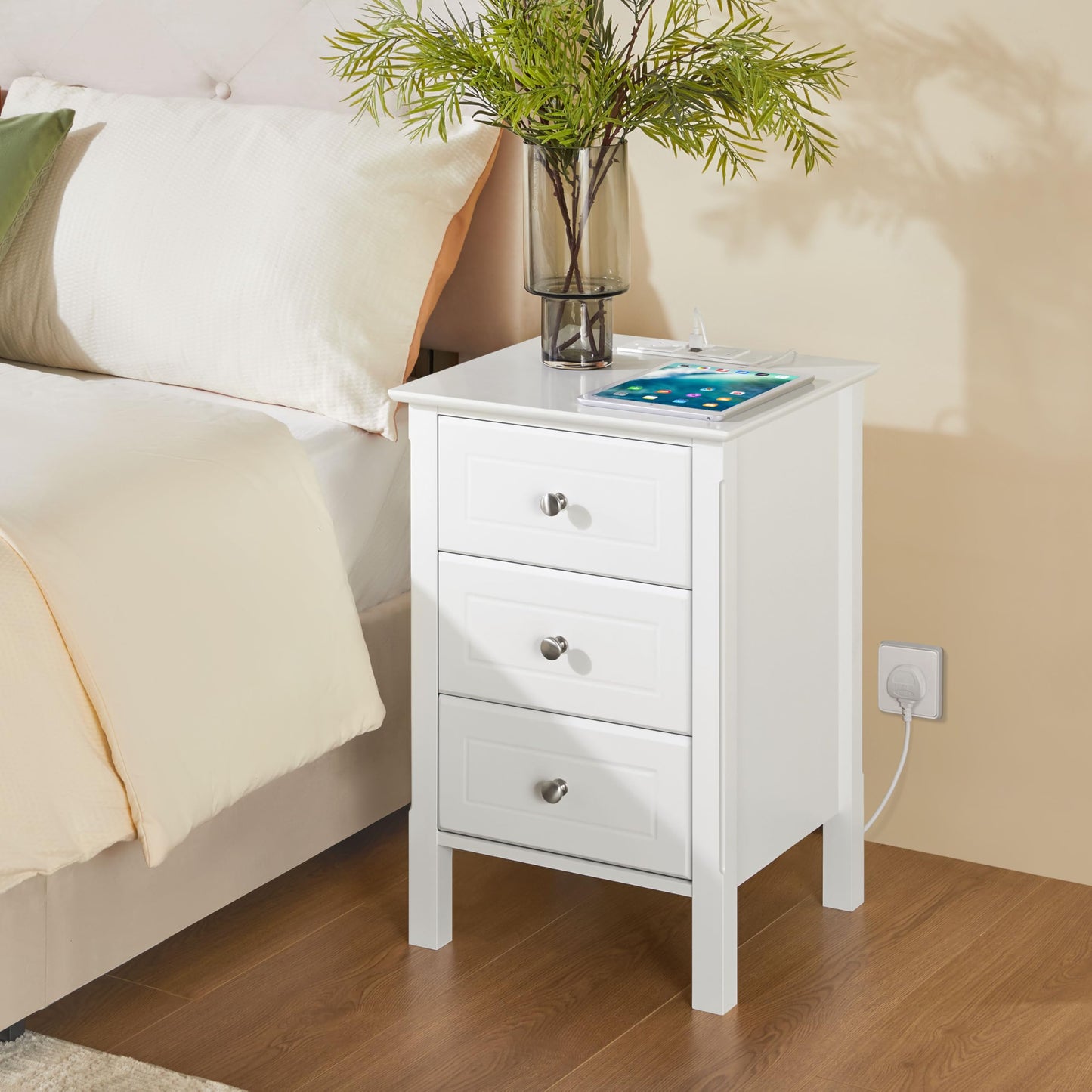 Yaheetech Charging Bedside Table with 3 Drawers, White