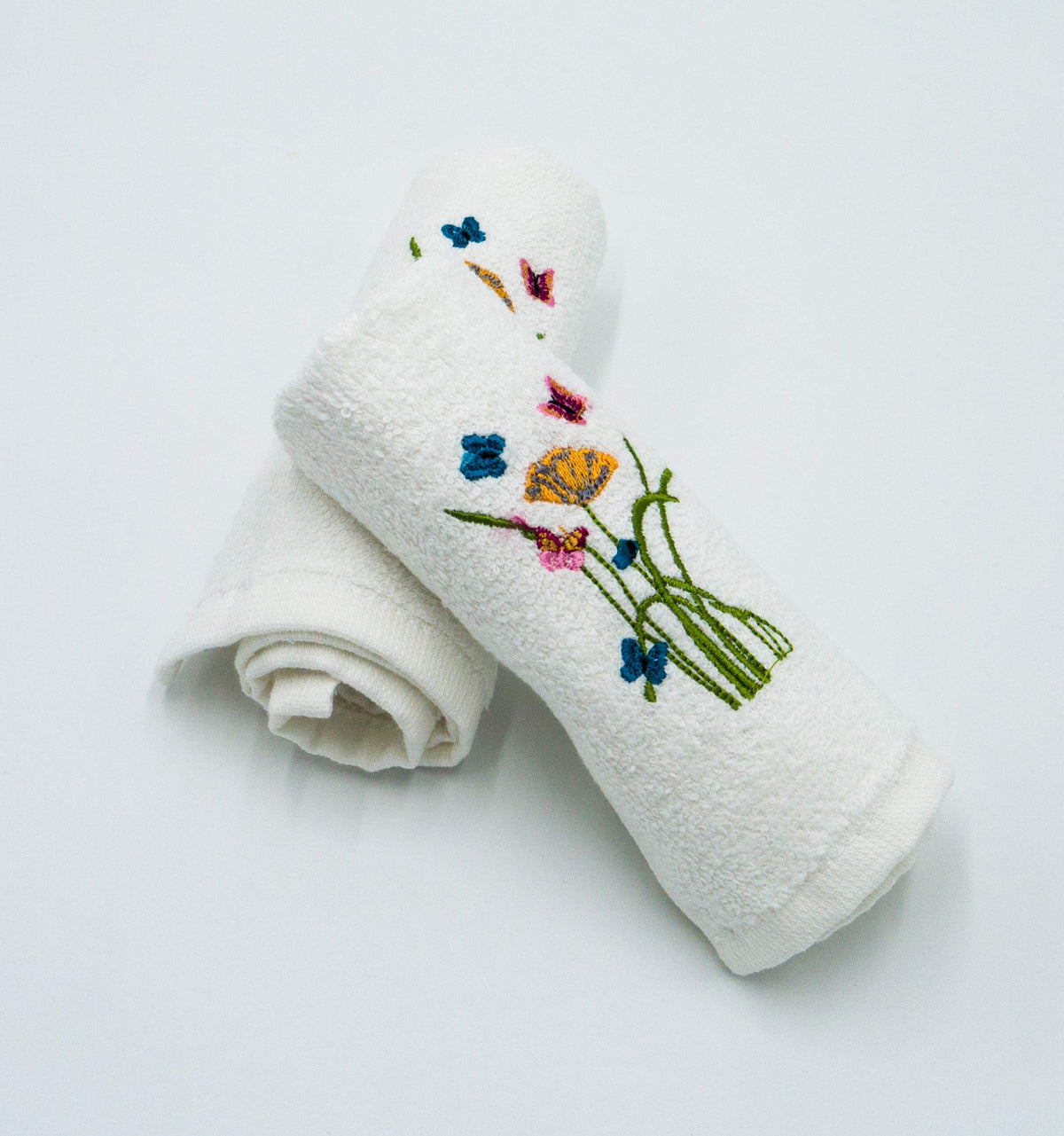 Lex's Linens Floral & Butterfly Embroidered Towels (Set of 2 Face Cloths)