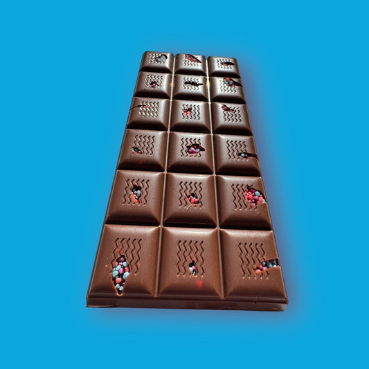 Milk Chocolate with Nerds Gummy Clusters Berries 128g