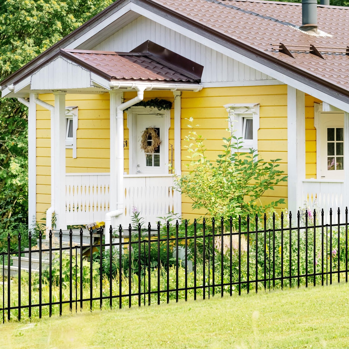 ARIFARO Decorative Metal Garden Fence 61cm high x 61cm Wide 5 Pack, Animal Barrier for Dog Pet, Border Garden Fencing for Outdoor Patio Lawn Yard