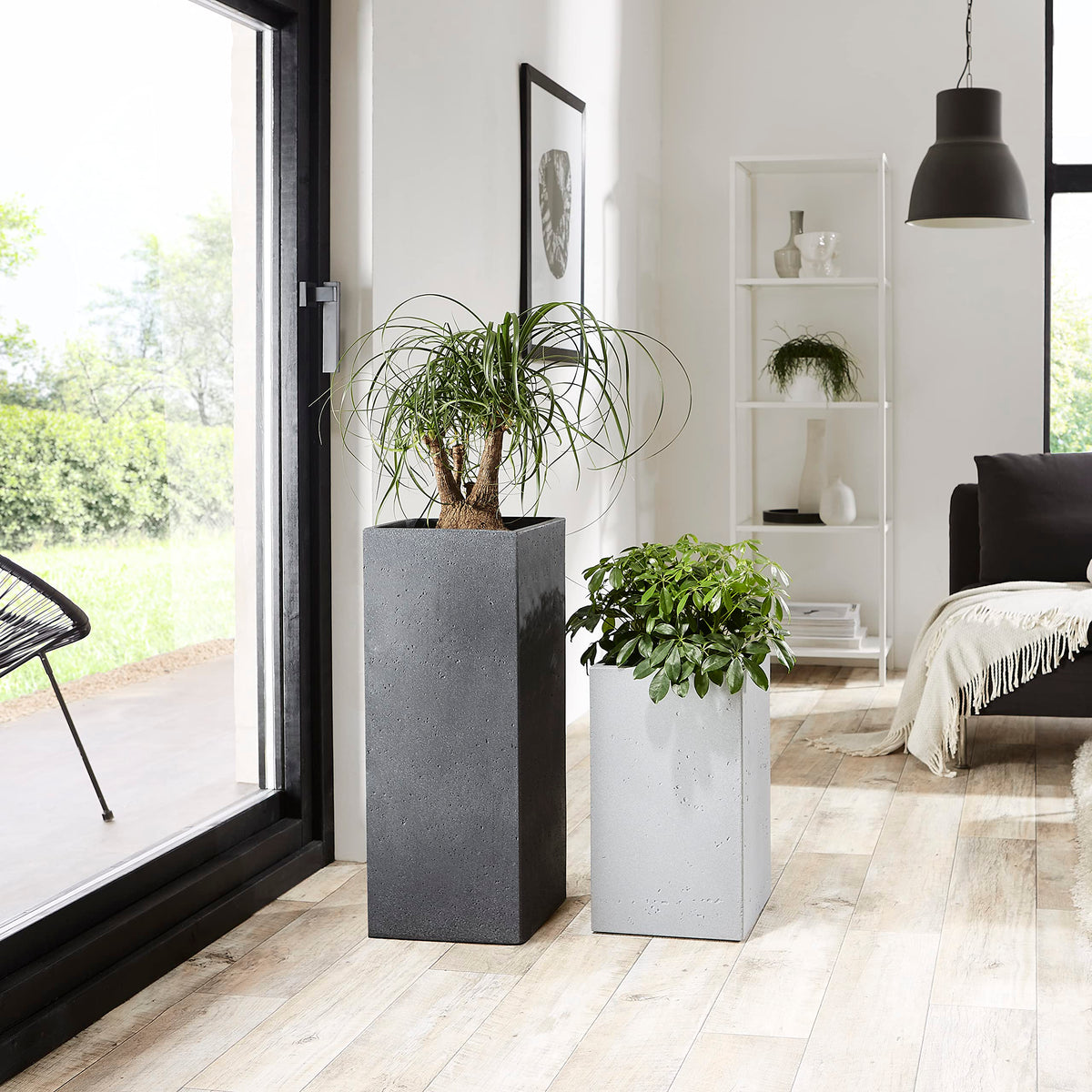 Scheurich Planter, Stony Black, 26 x 26 x 70 cm