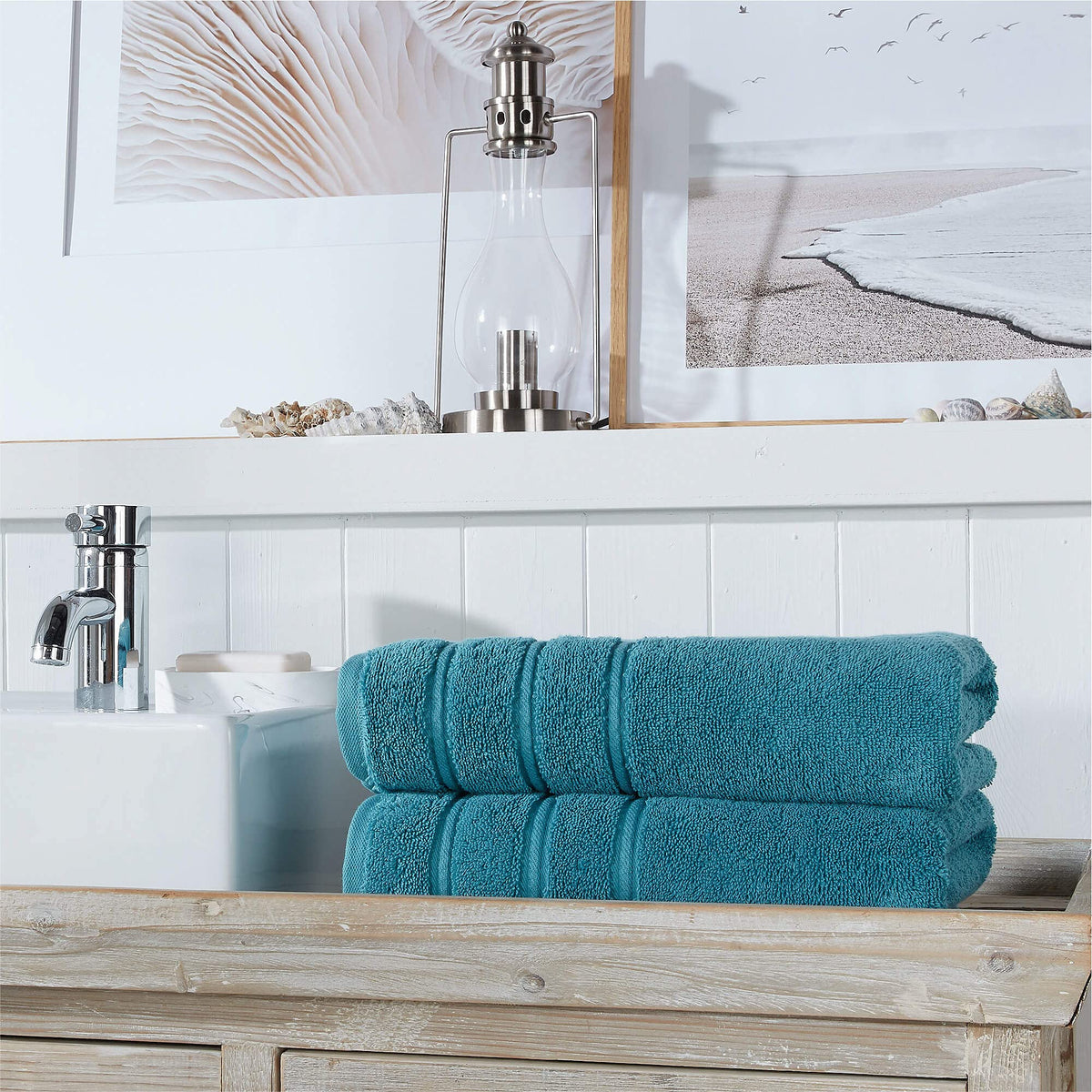 Christy Antalya Large Bath Towels | Set of 2 | 100% Turkish Cotton | 600GSM | Soft Plush Luxury Towel Set | 70cm x 125cm | Quick Dry | Jade Teal