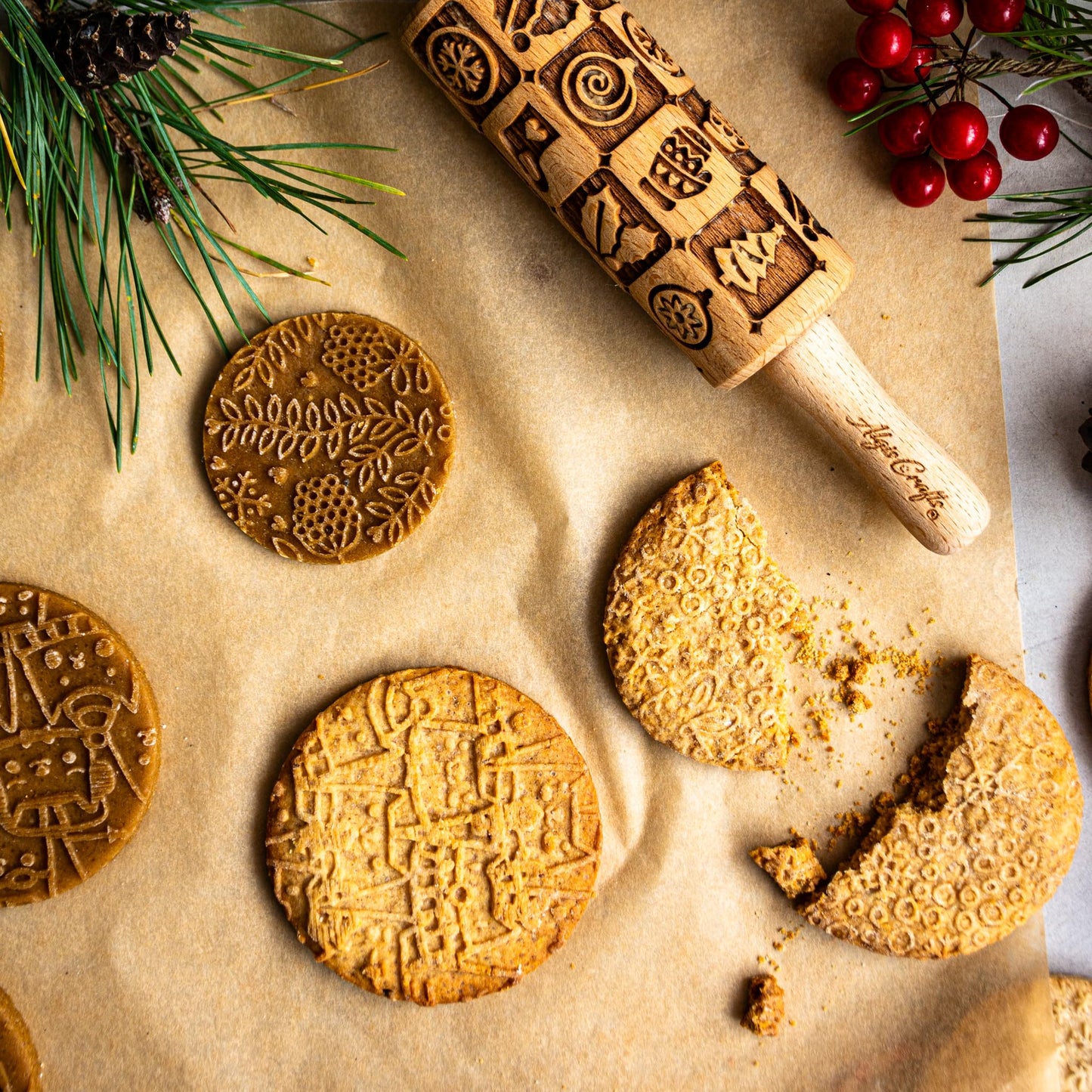 CHRISTMAS FEST 3 Mini Embossed Rolling Pin Set. Wooden Laser Engraved Textured rolling pins for Cookies, Modeline, Ceramic with Skulls, Bats,