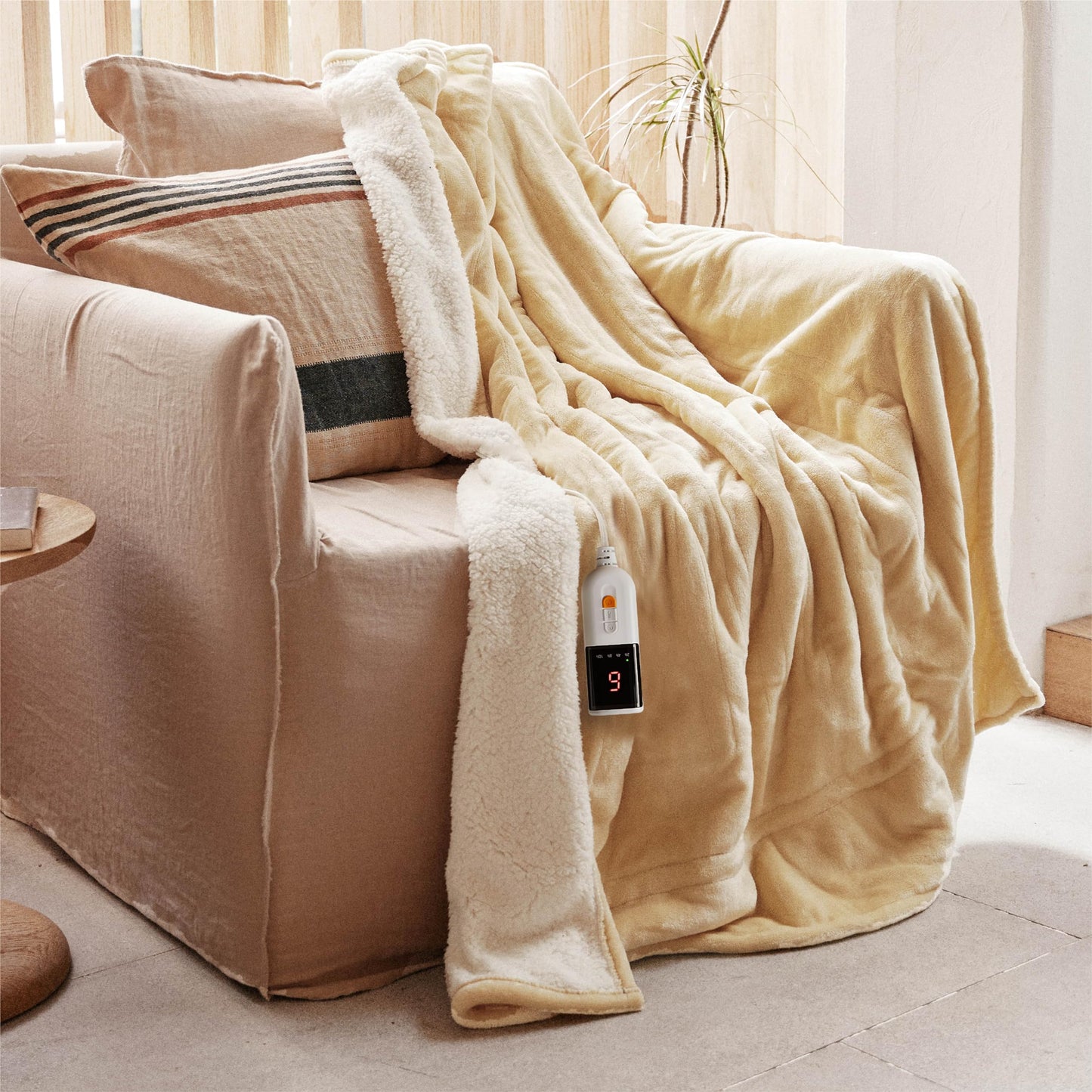 GOTCOZY Heated Blanket Electric Throw 130x160cm -Soft Silky Plush Heated Blanket with 6 Heat Settings & 10 Hours Auto-Off Timer For Home Office Use