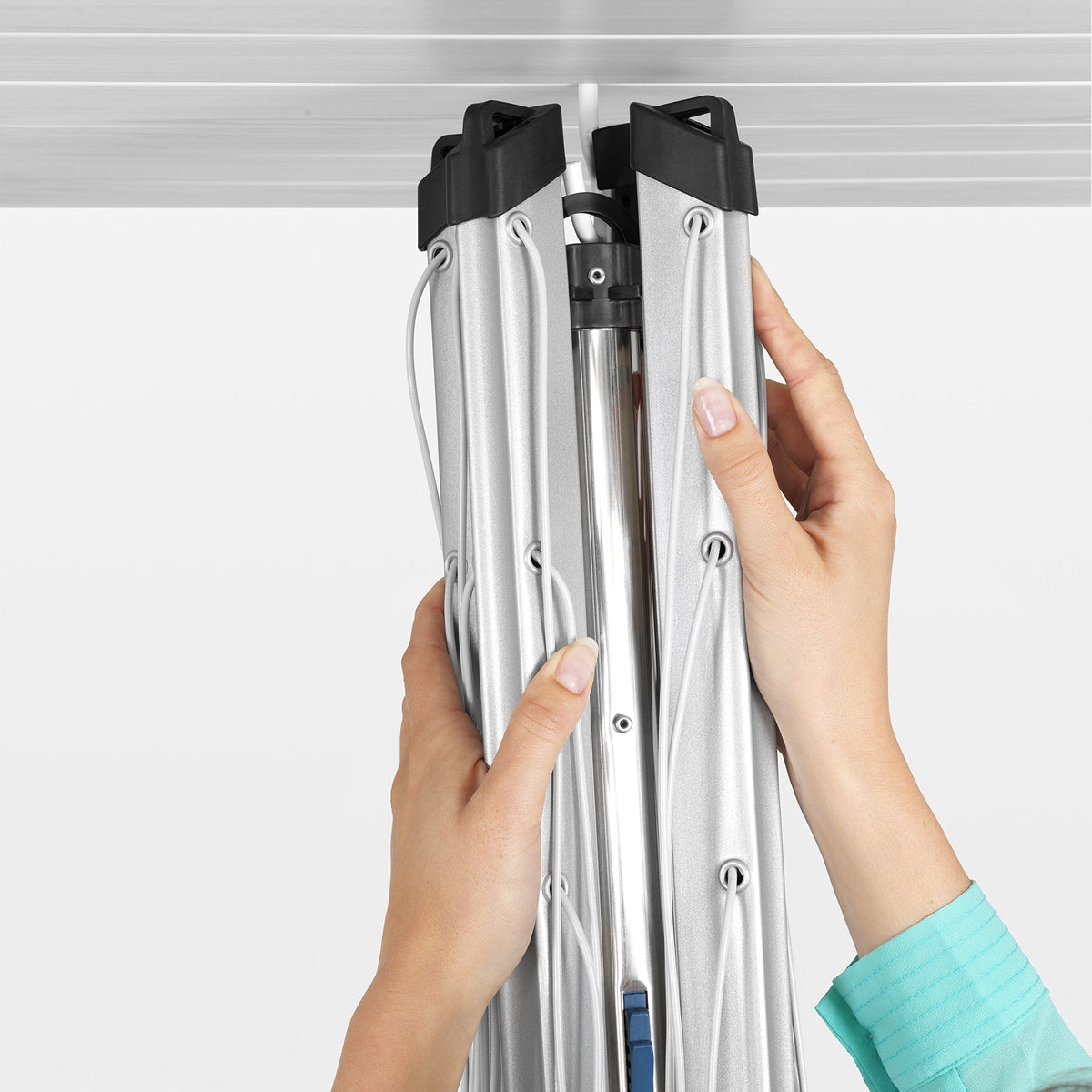 Brabantia - Lift-O-Matic - 50M of Clothes Line - Adjustable in Height - UV-Resistant & Non-Slip Lining - Umbrella System - with Ground Spike 45 mm &