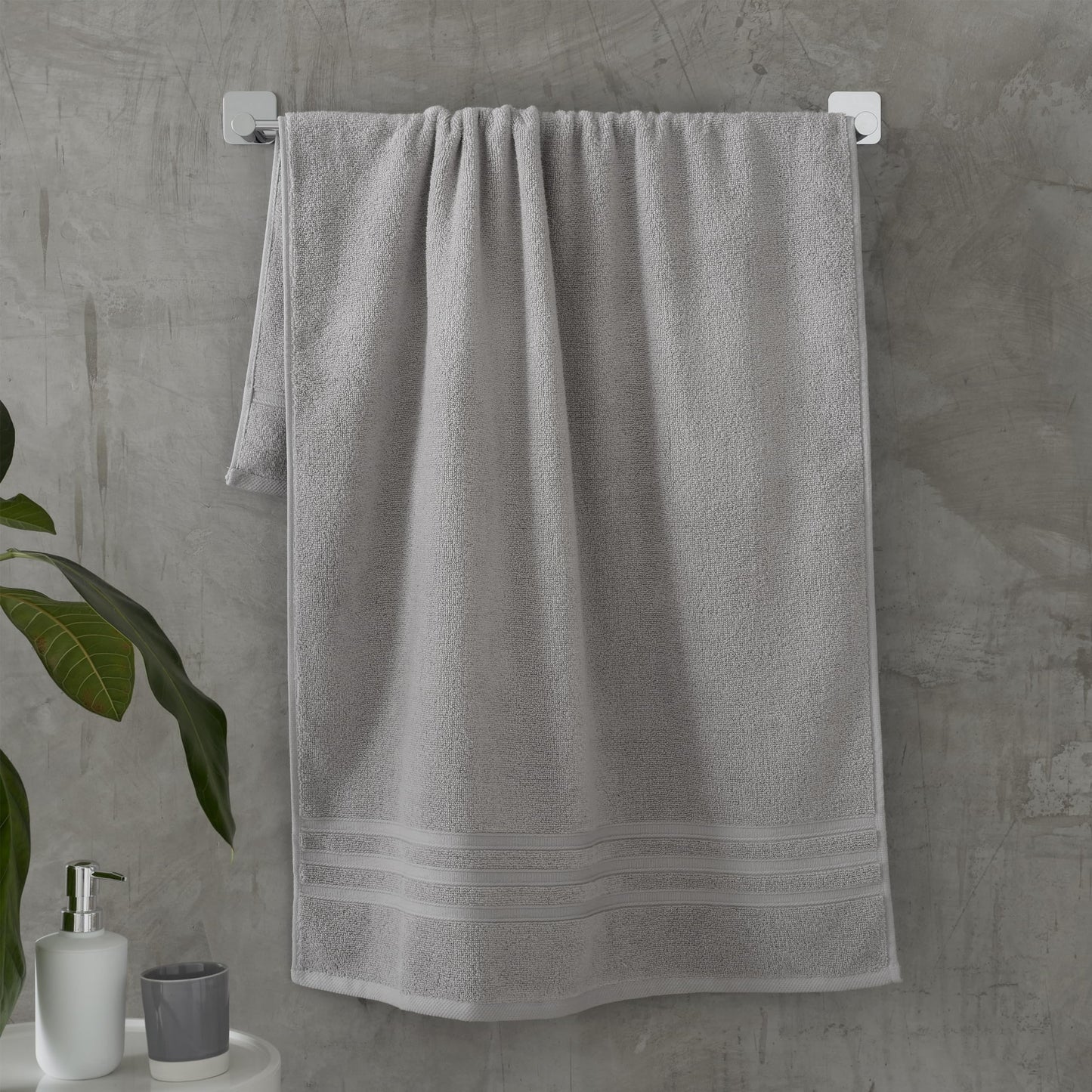 Catherine Lansfield Zero Twist Cotton 70x120cm Bath Towel Silver Grey