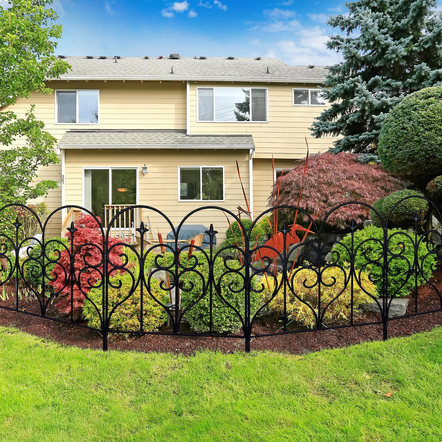 Thealyn Decorative Garden Fence 81cm (H) x 3m (L) Fence Panels Rustproof Metal Dog Fence Animal Barrier, Garden Fencing Panel Border for Yard Patio