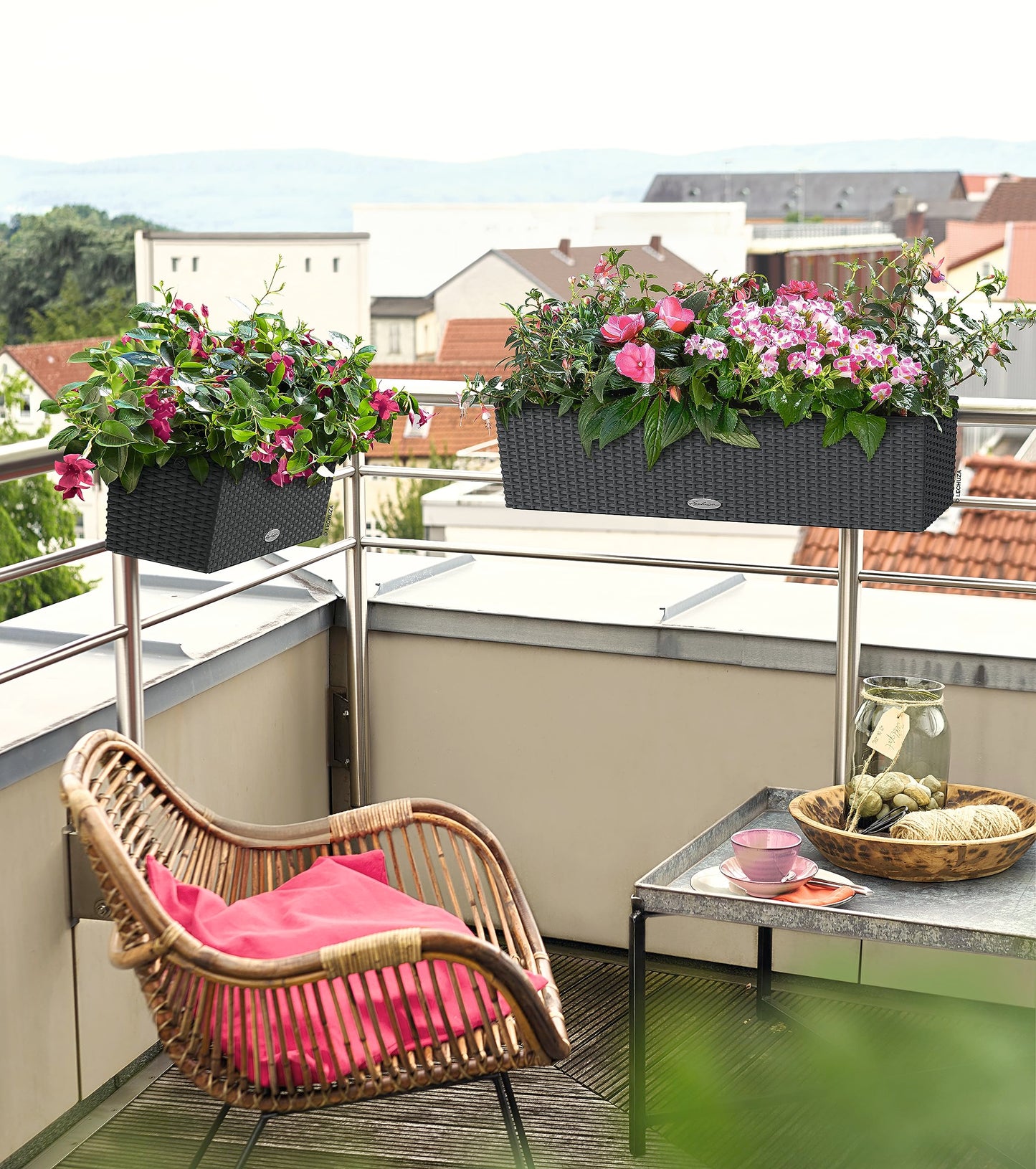 Lechuza BALCONERA Cottage 50 Self Watering Planter Plastic Indoor/Outdoor Flower Rattan Look Plant Pot Table and Window Box with Drainage Hole H19 L50