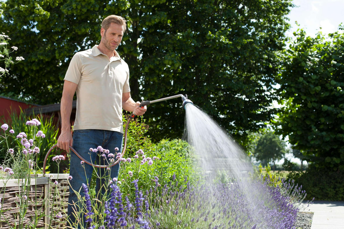 Gardena Premium Spray Lance: Robust Garden Sprayer for Irrigation and Cleaning, 90 cm Long, 3 Spray Settings, one-Handed Operation, Frost/UV