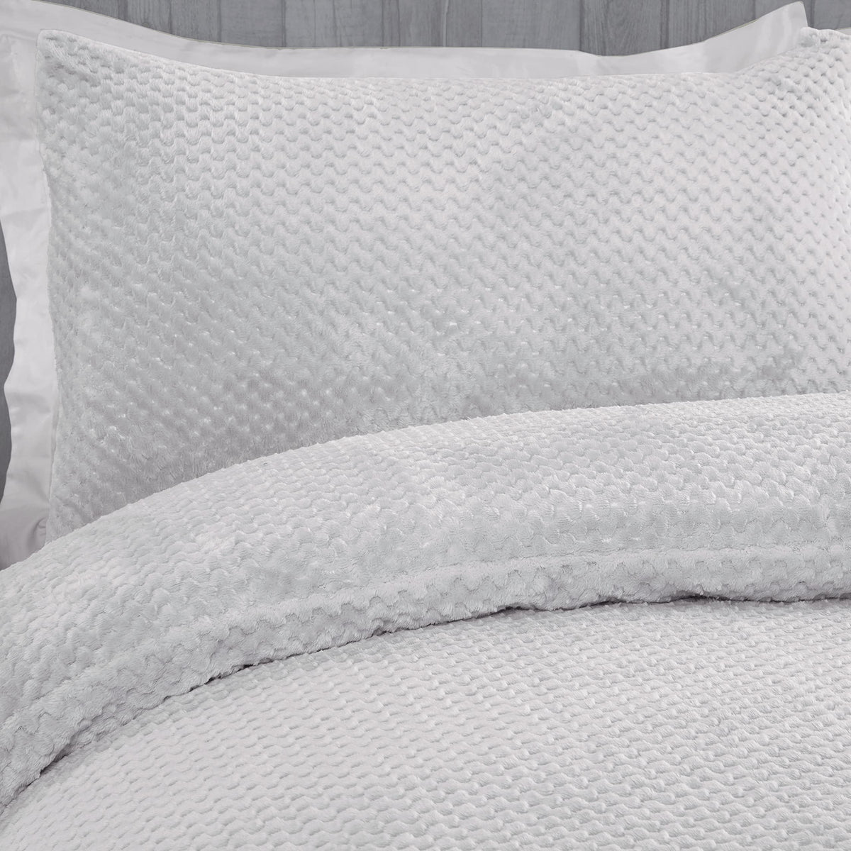 Sleepdown Waffle Teddy Fleece Silver Warm And Cosy Reversible Soft Duvet Cover Quilt Bedding Set With Pillowcases - King (220cm x 230cm)