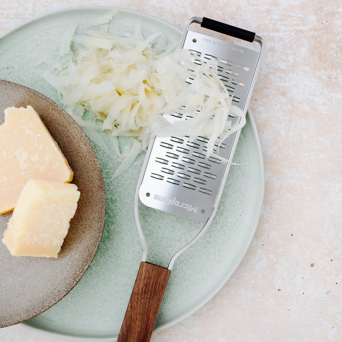 Microplane Kitchen Grater Ribbon for Hard Cheese, Apple, Carrot, Zucchini and Chocolate with Stainless Steel Blades - Made in USA