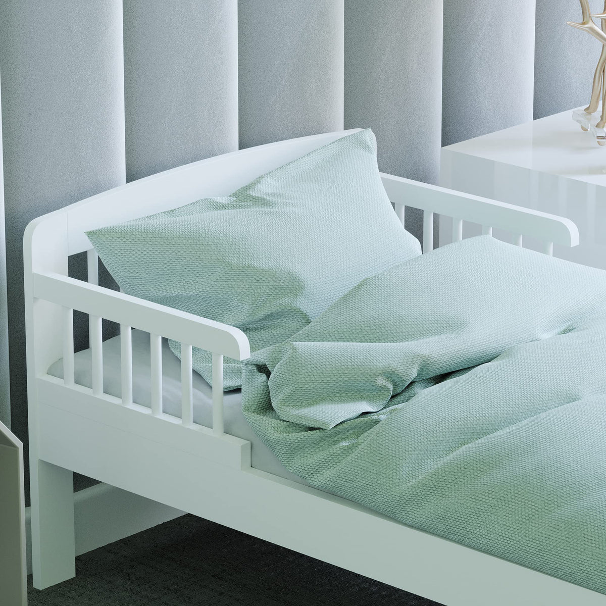 Junior Vida Scorpio Wooden Bed Toddler Solid Pine Wood Children Kids Junior Bed Frame White