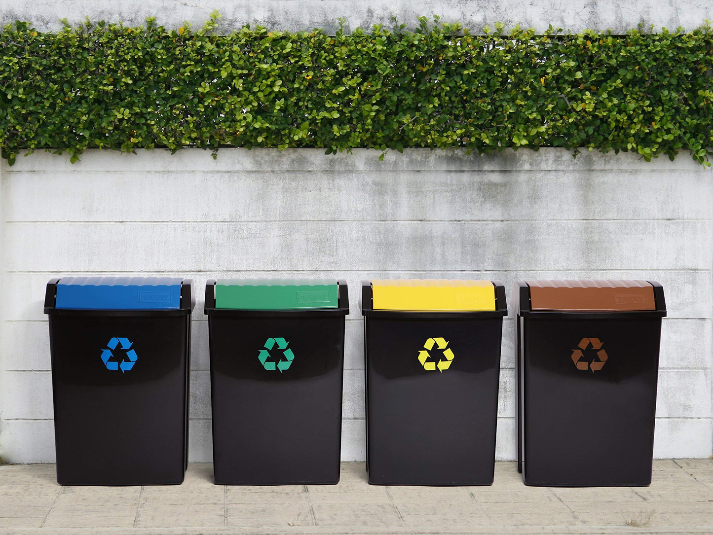 TATAY Recycling Bin, 50L Capacity, Swing Lid, Polypropylene, BPA Free, Solar Protection, Yellow . Dimensions 40,5 x 33,5 x 57,5 cm