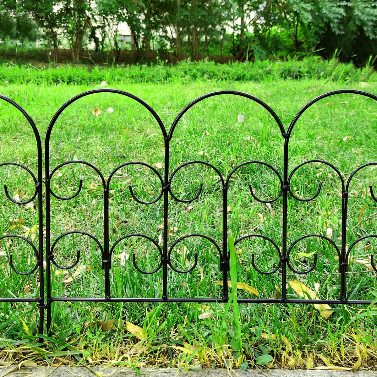 Thealyn Decorative Metal Garden Fence 40cm. H x 47cm. W (5 Panels, Total Length 2.35m) Fence Panels Landscape Fencing Rustproof Wrought Iron Garden
