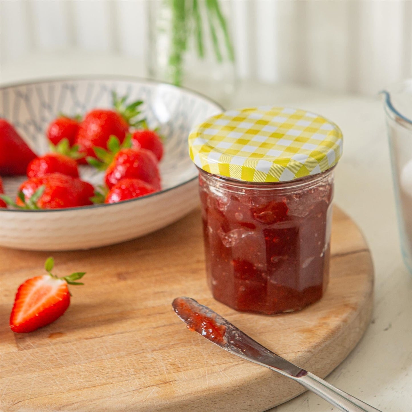 250ml Glass Jam Jars with Lids - Pack of 6