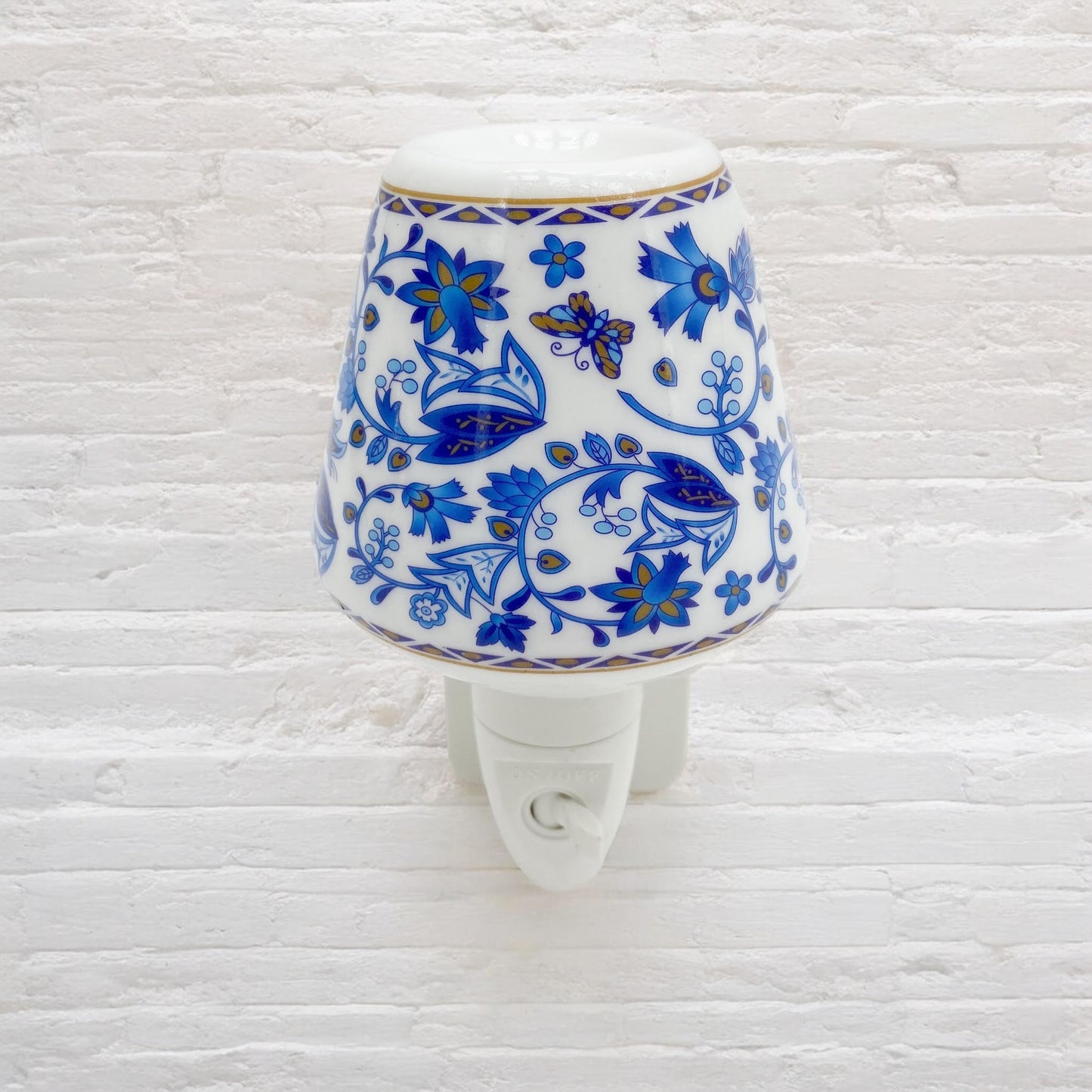 8 INCH FLORAL LED NIGHTLIGHT BLUE FLOWERS AND BUTTERFLIES