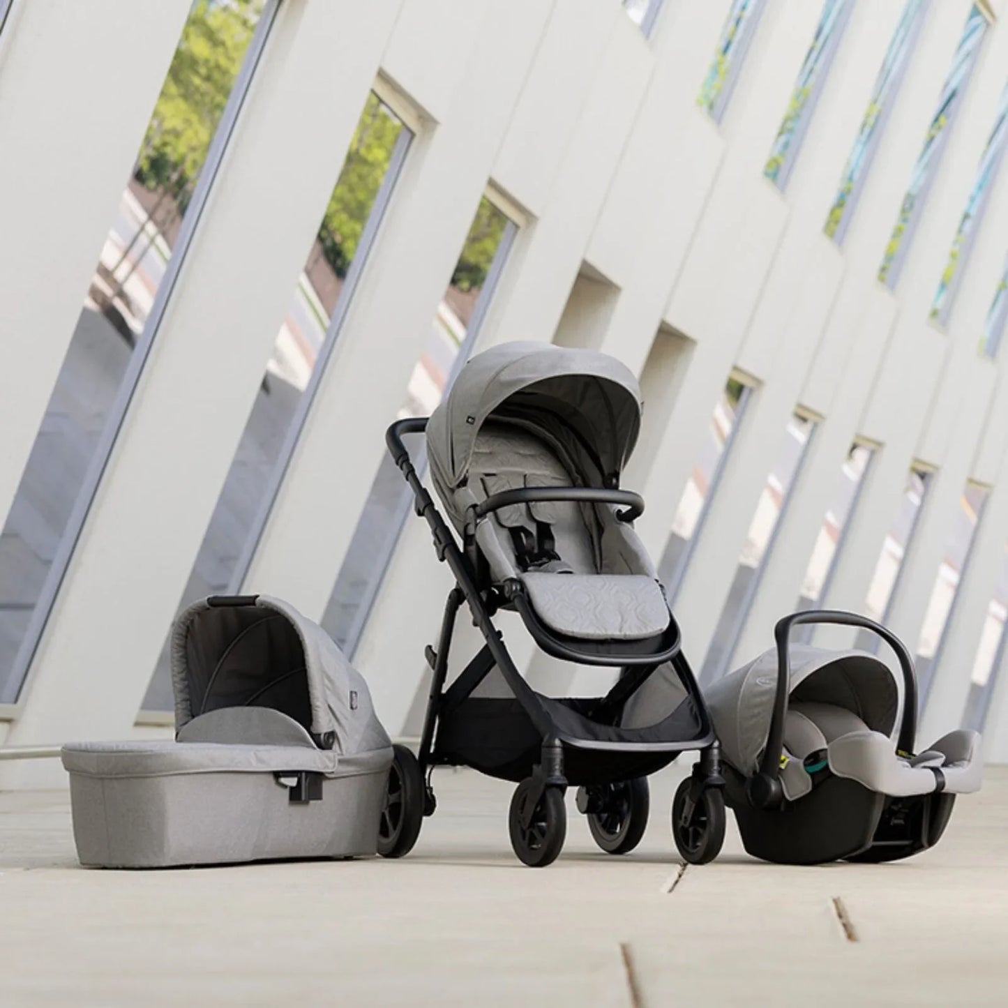 Graco Near2Me DLX Trio Travel System - Ash