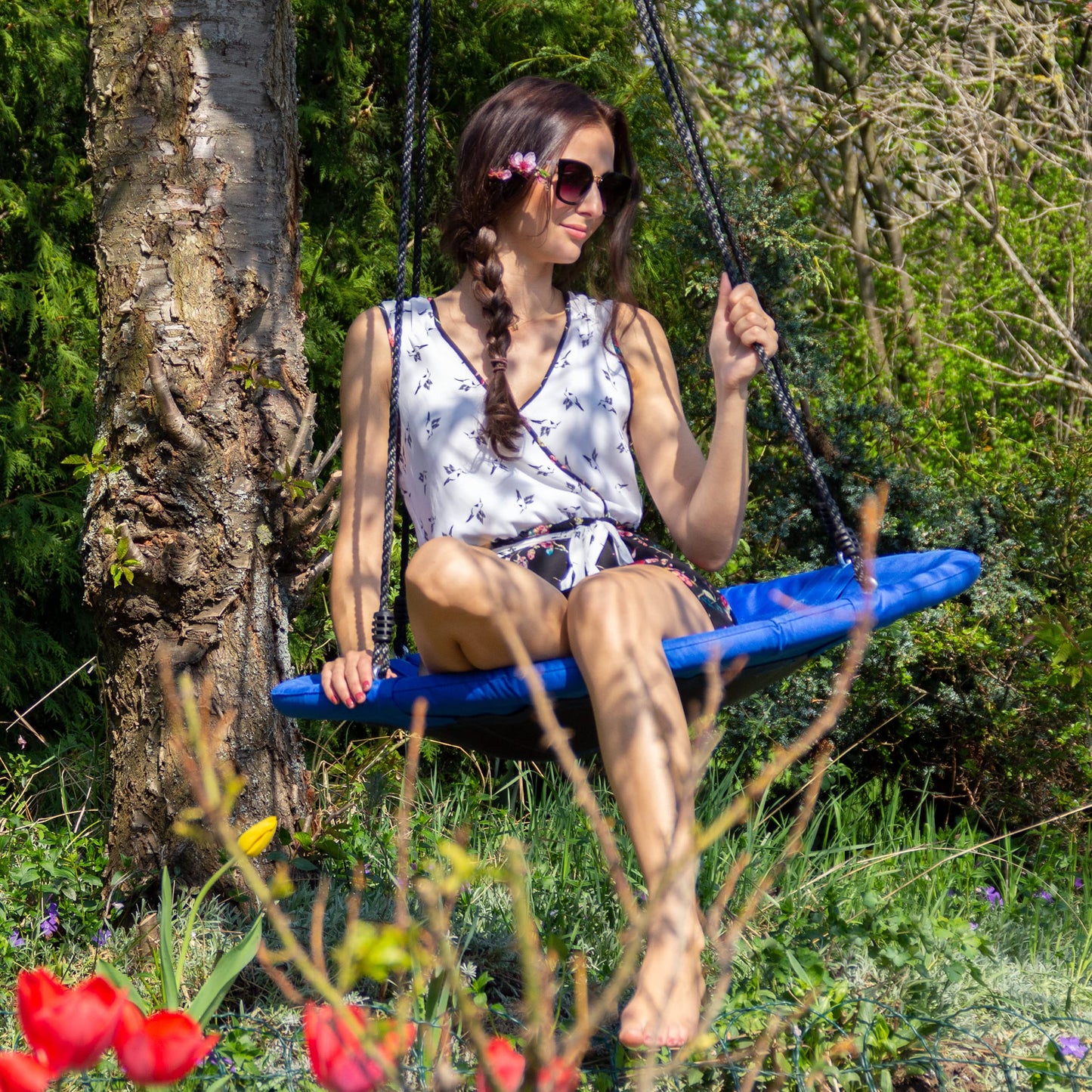 Relaxdays Round Nest Swing, Enclosed Seat, Up to 100 kg, Outdoor, HxWxD: 145 x 100 x 100 cm, Plate Swing, Dark Blue