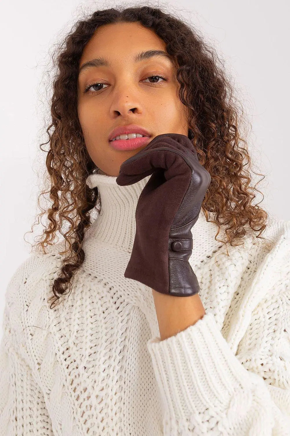 AT Gloves Model 191350 – Durable Grip, Everyday Protection