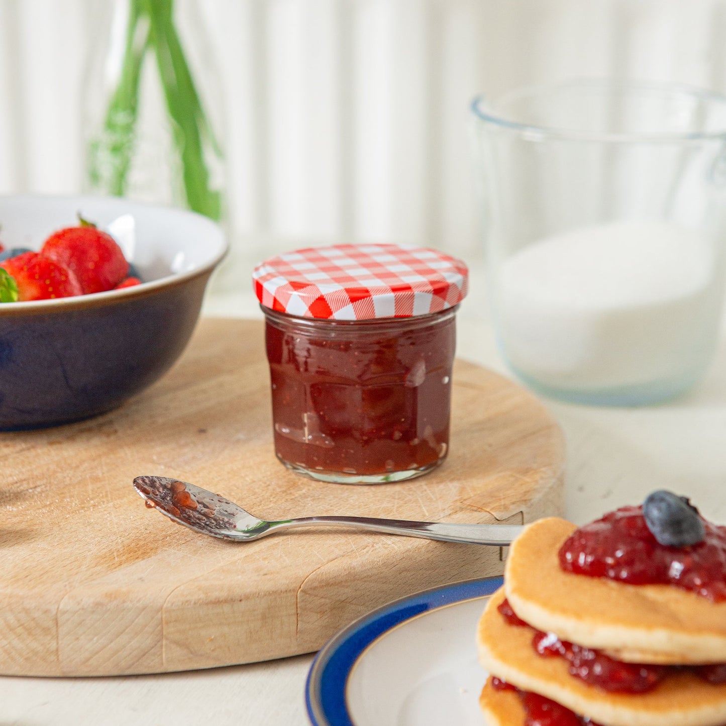 130ml Glass Jam Jars with Lids - Pack of 6