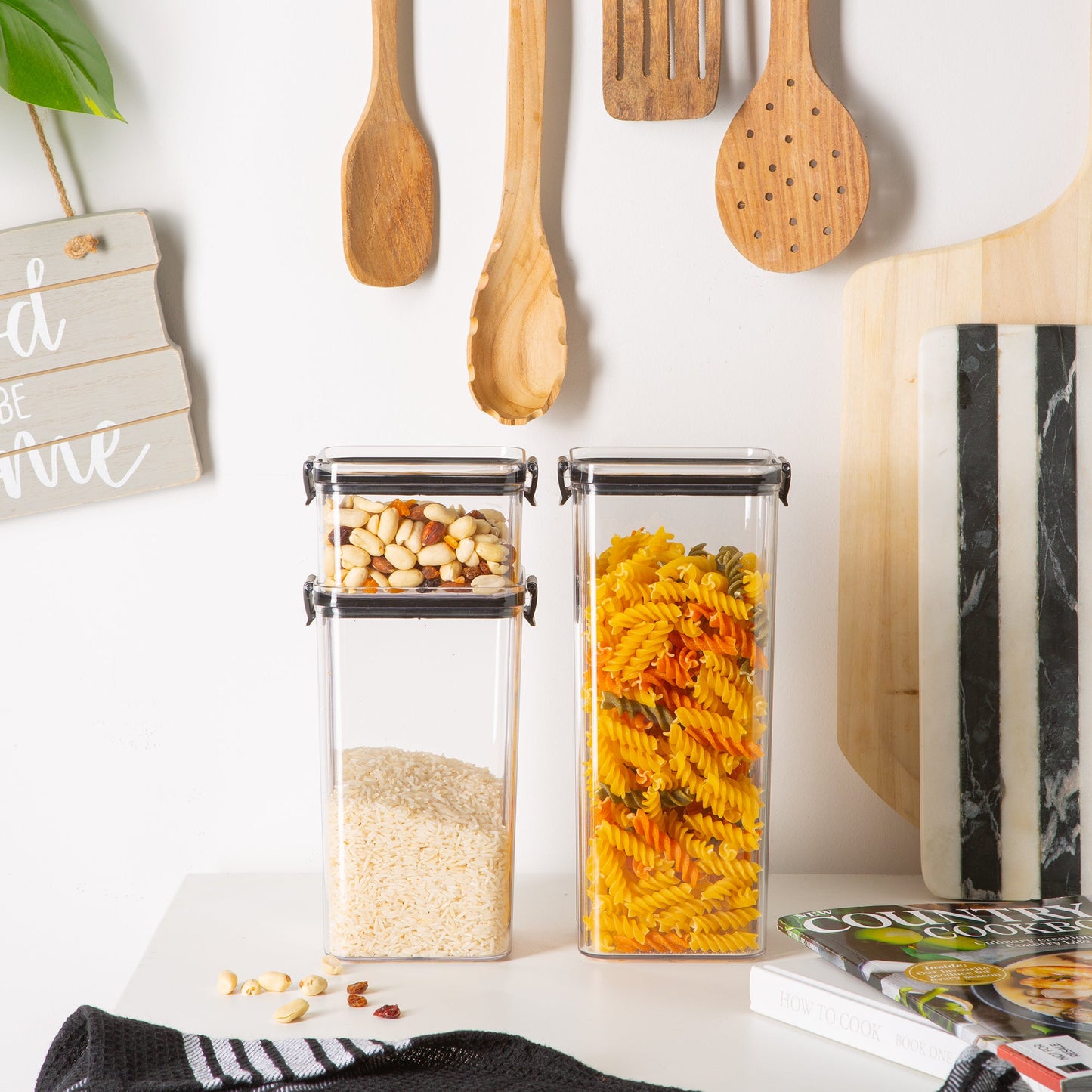 1.8L Airtight Plastic Food Storage Container