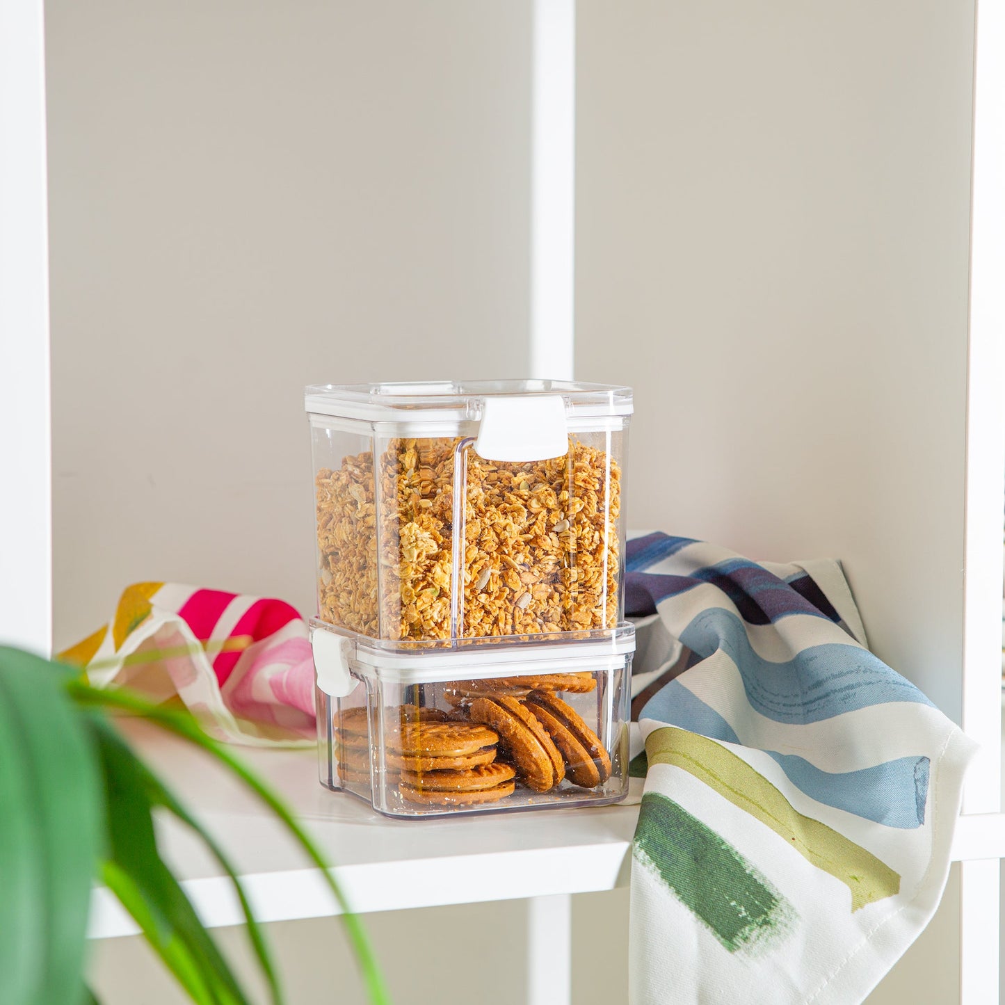 460ml Airtight Plastic Food Storage Container