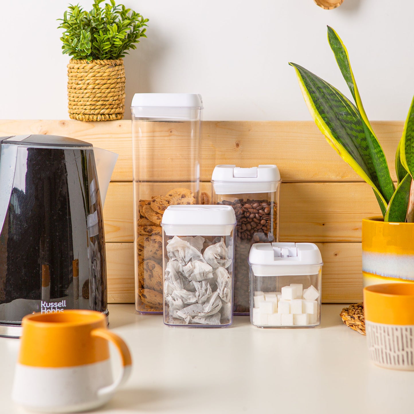 1.9L Airtight Flip Lock Plastic Food Storage Container