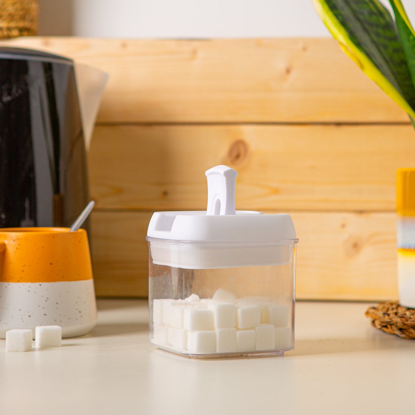 500ml Airtight Flip Lock Plastic Food Storage Container